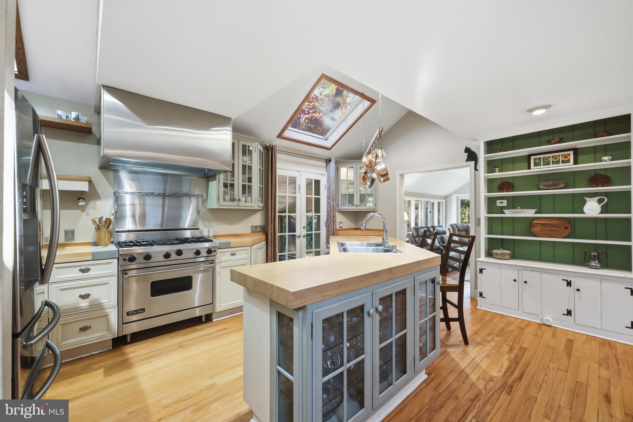 NEW HOPE HILLS - Residential