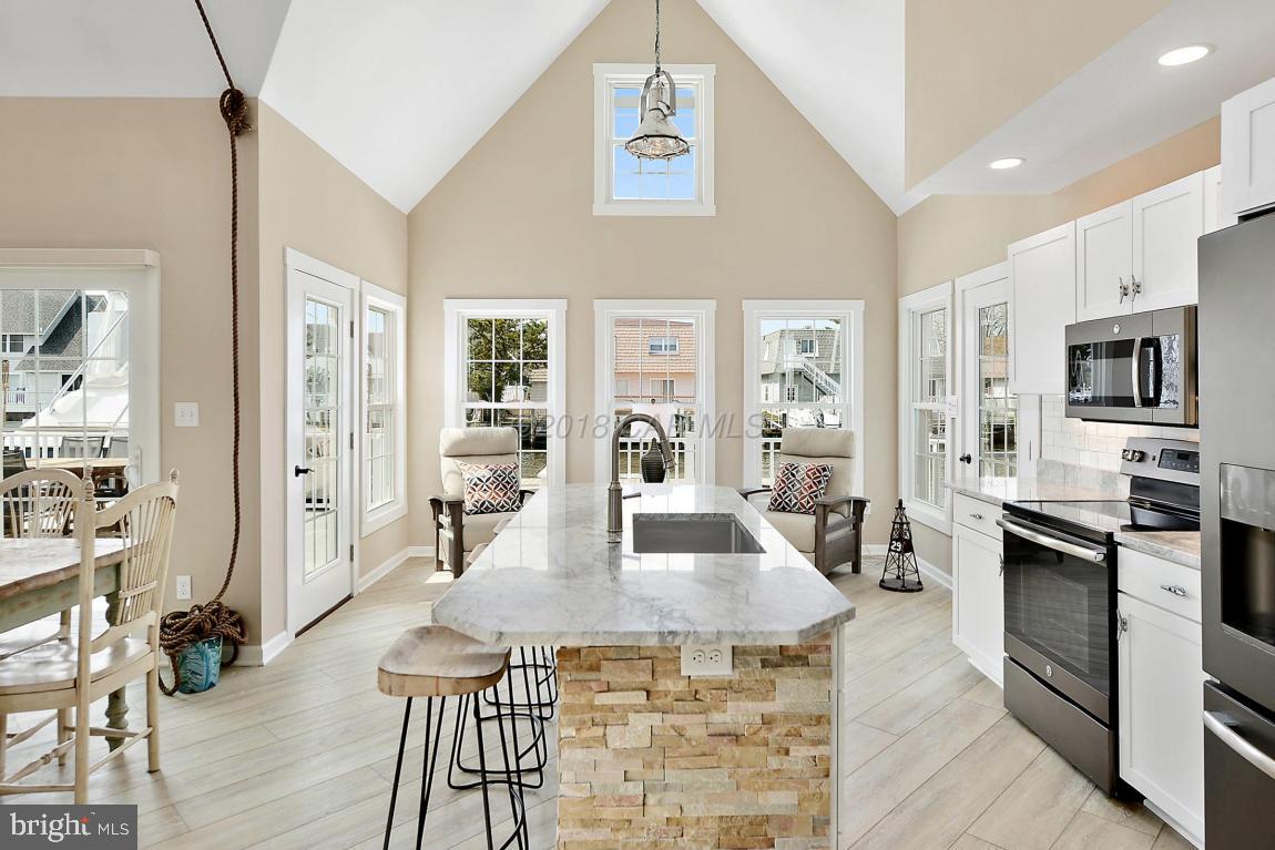 CAINE KEYS II - Residential