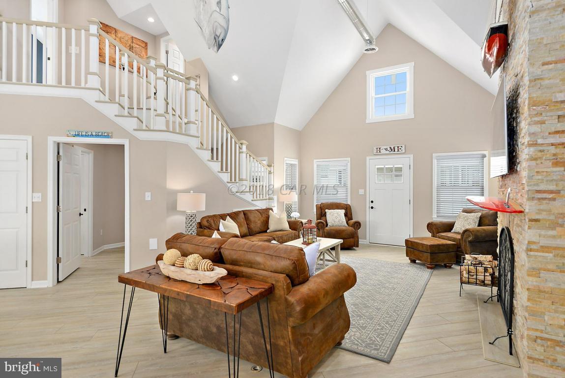 CAINE KEYS II - Residential