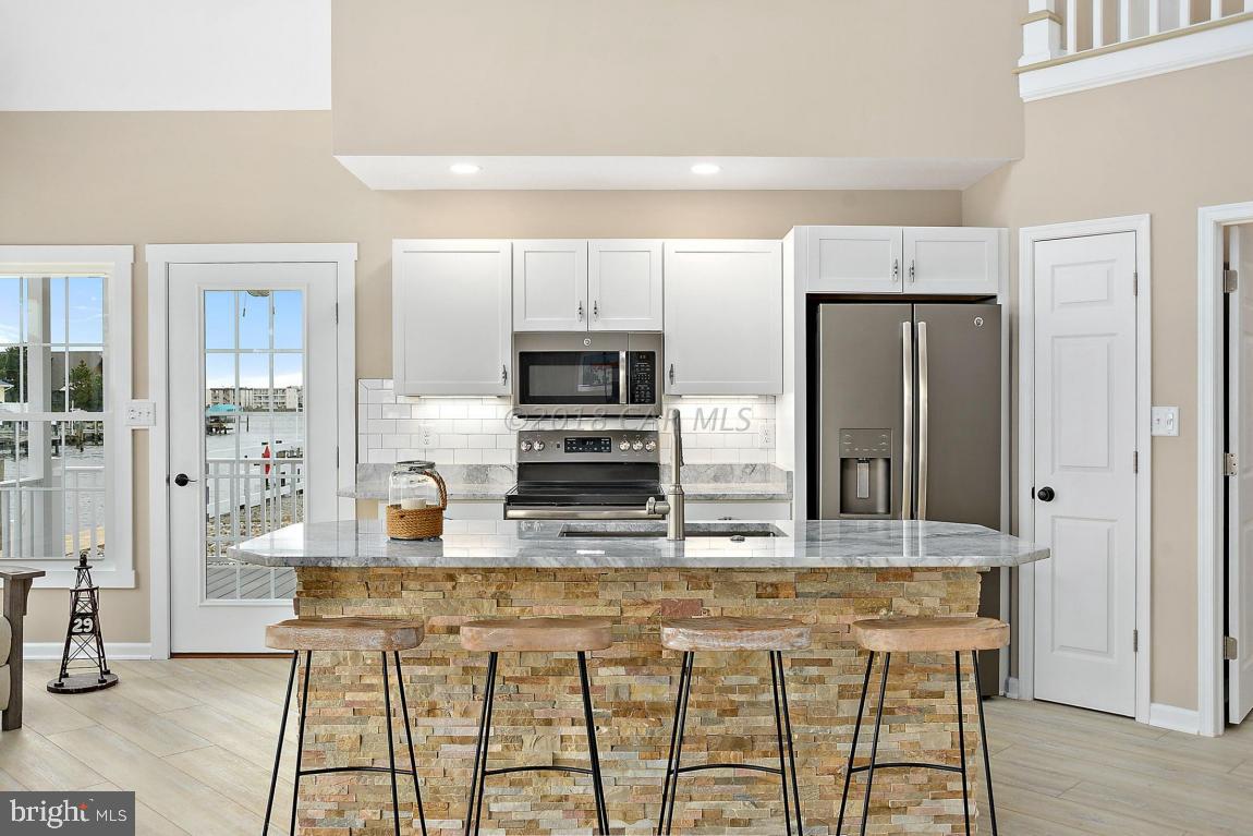 CAINE KEYS II - Residential