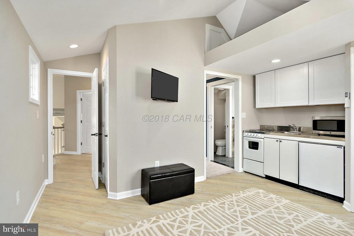 CAINE KEYS II - Residential