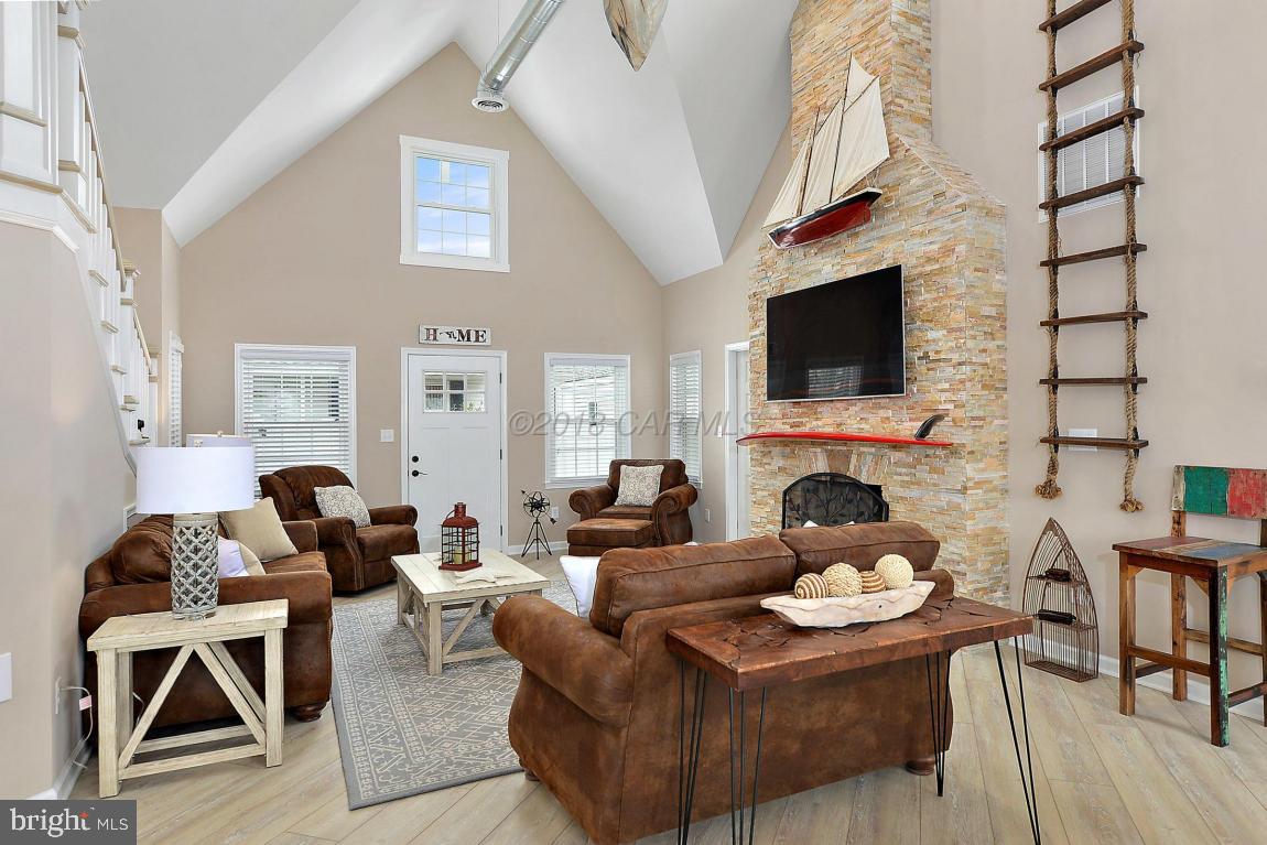 CAINE KEYS II - Residential