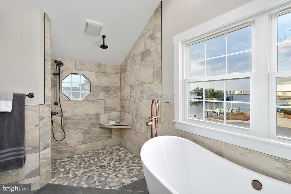 CAINE KEYS II - Residential