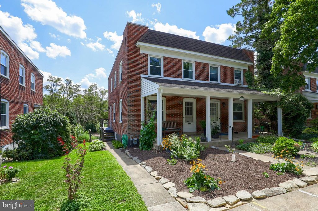 Photo of 1244 Elm Avenue, Lancaster, PA 17603 (MLS # PALA2042950)