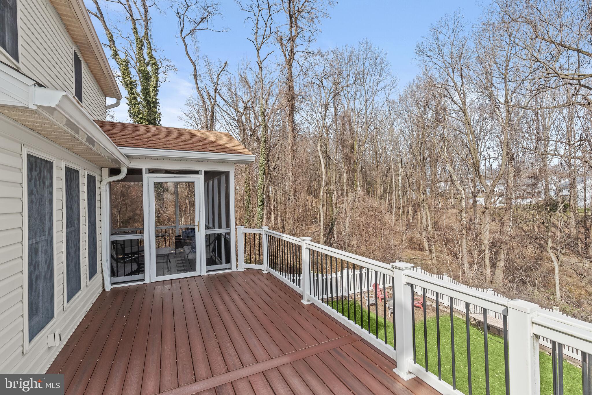 CONSTANT FRIENDSHIP - Residential