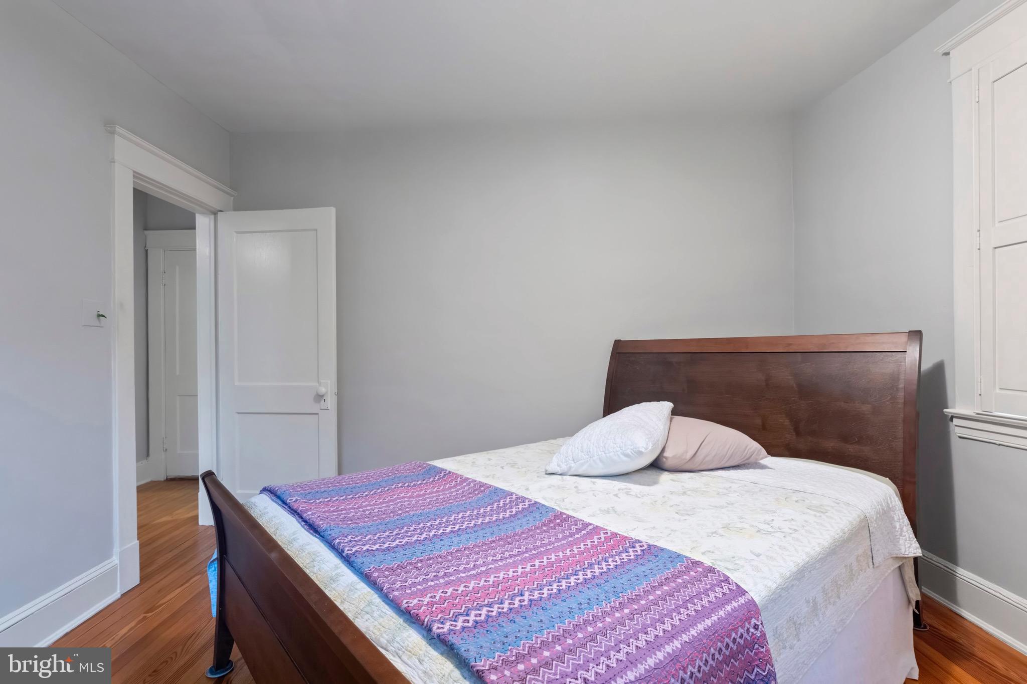 ROLAND PARK - Residential