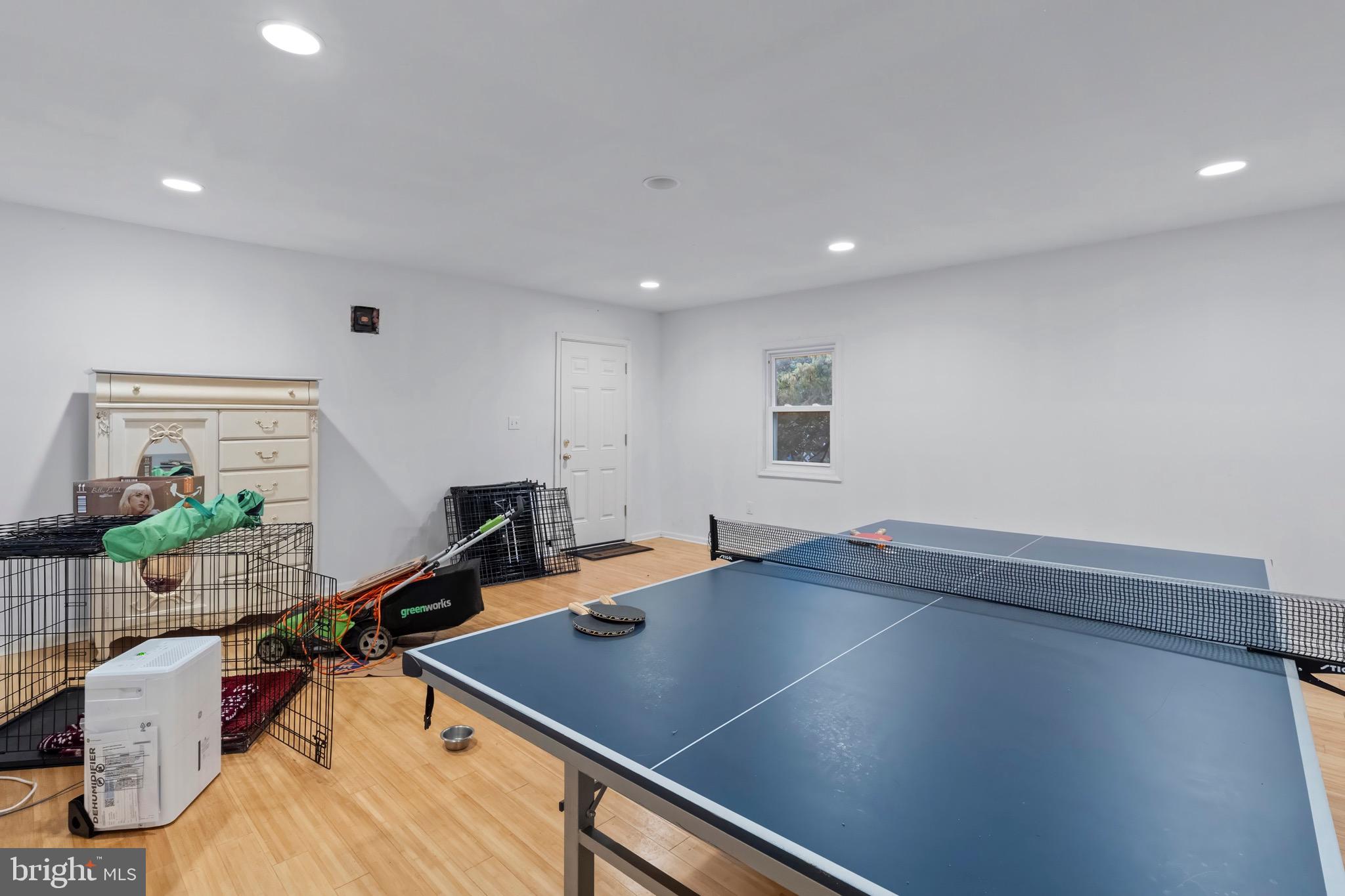 ROLAND PARK - Residential