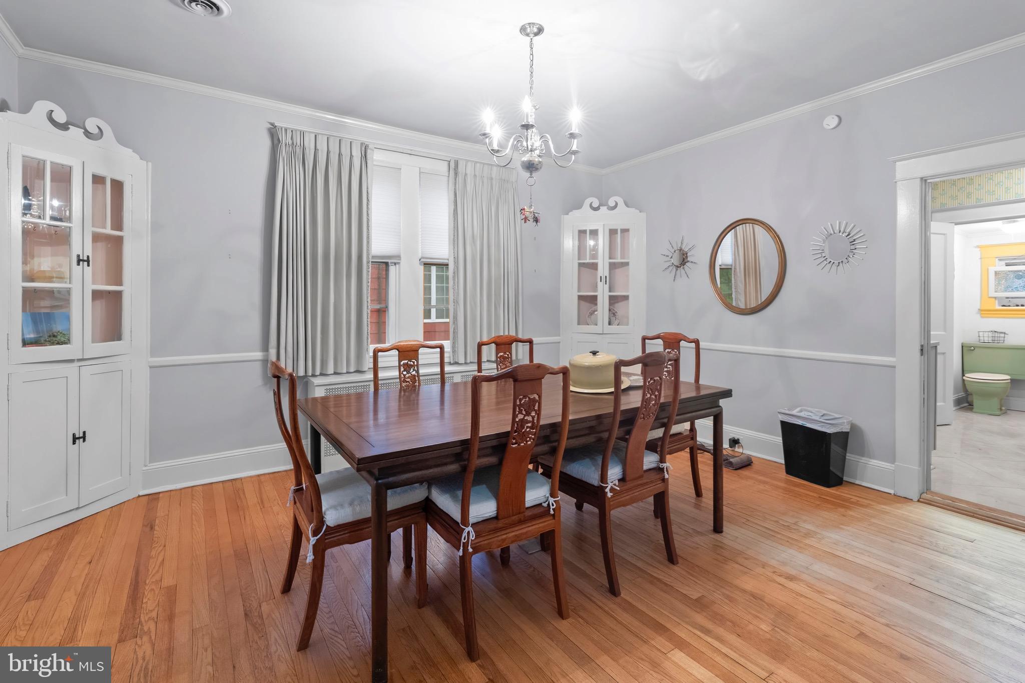 ROLAND PARK - Residential