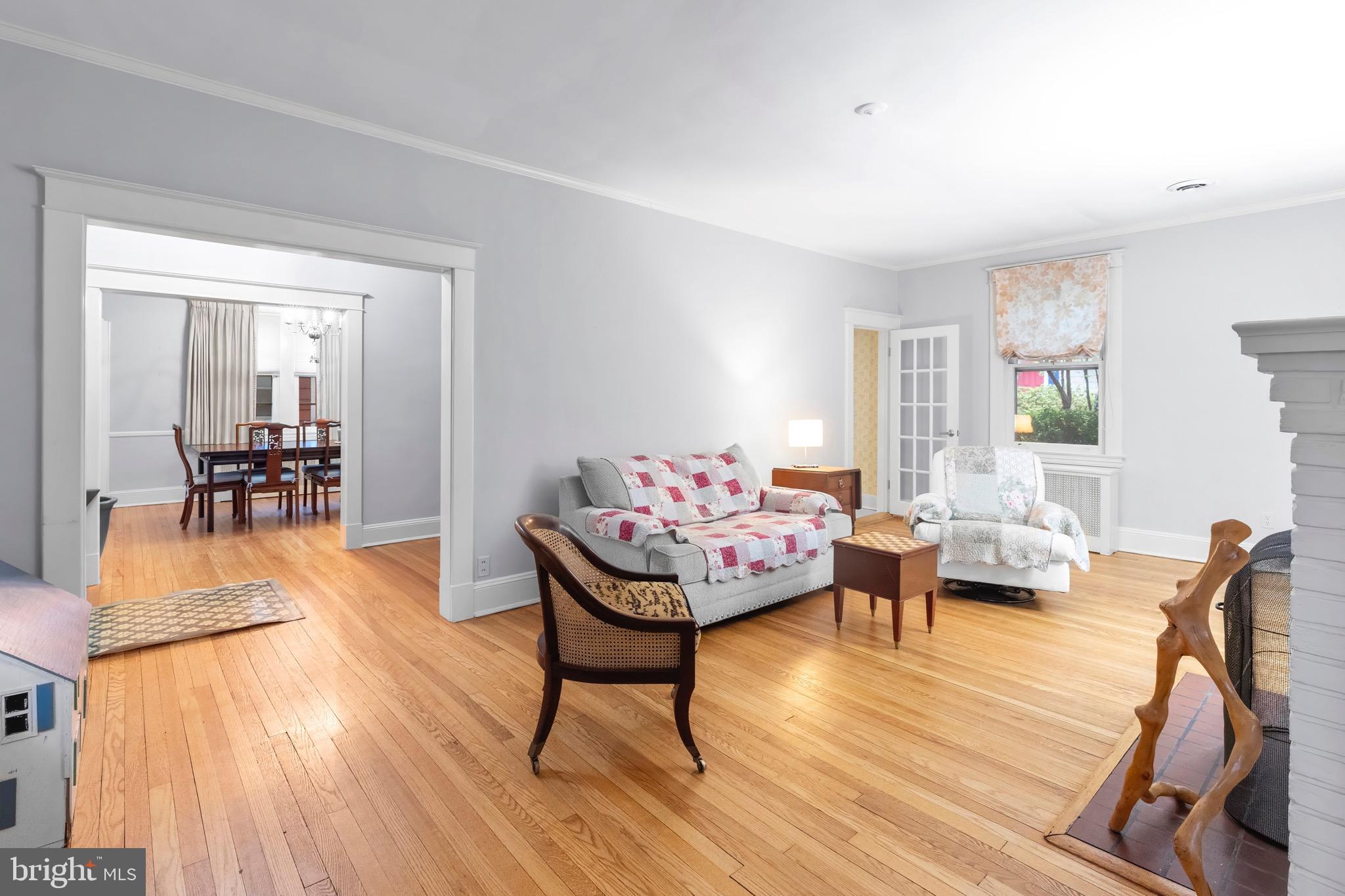 ROLAND PARK - Residential