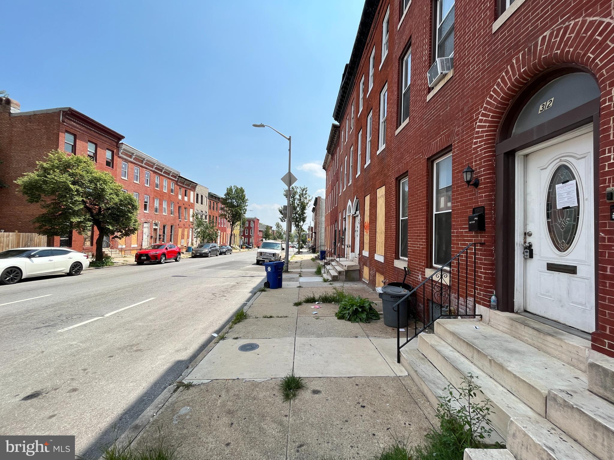 32 S FULTON AVENUE