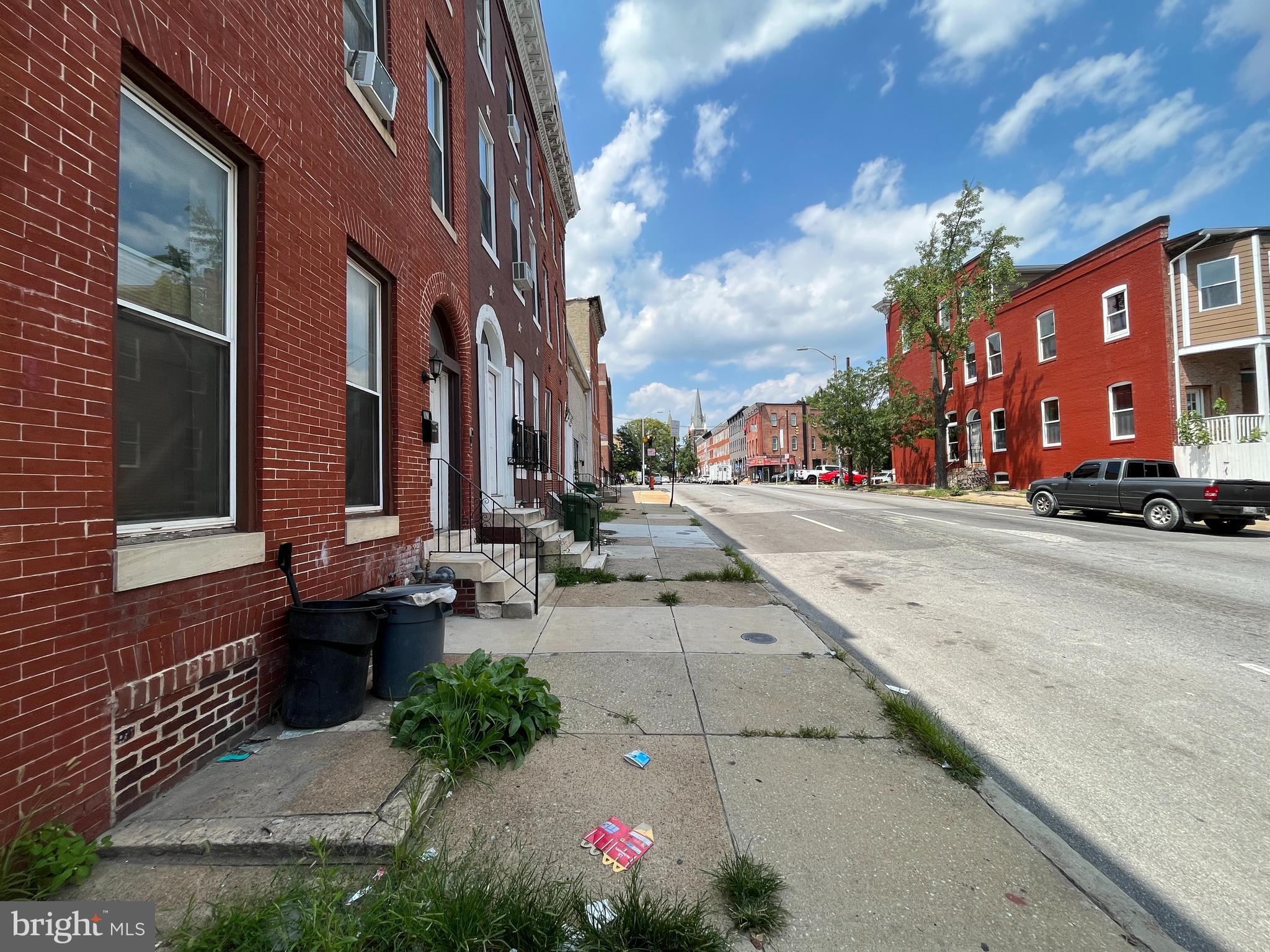 32 S FULTON AVENUE