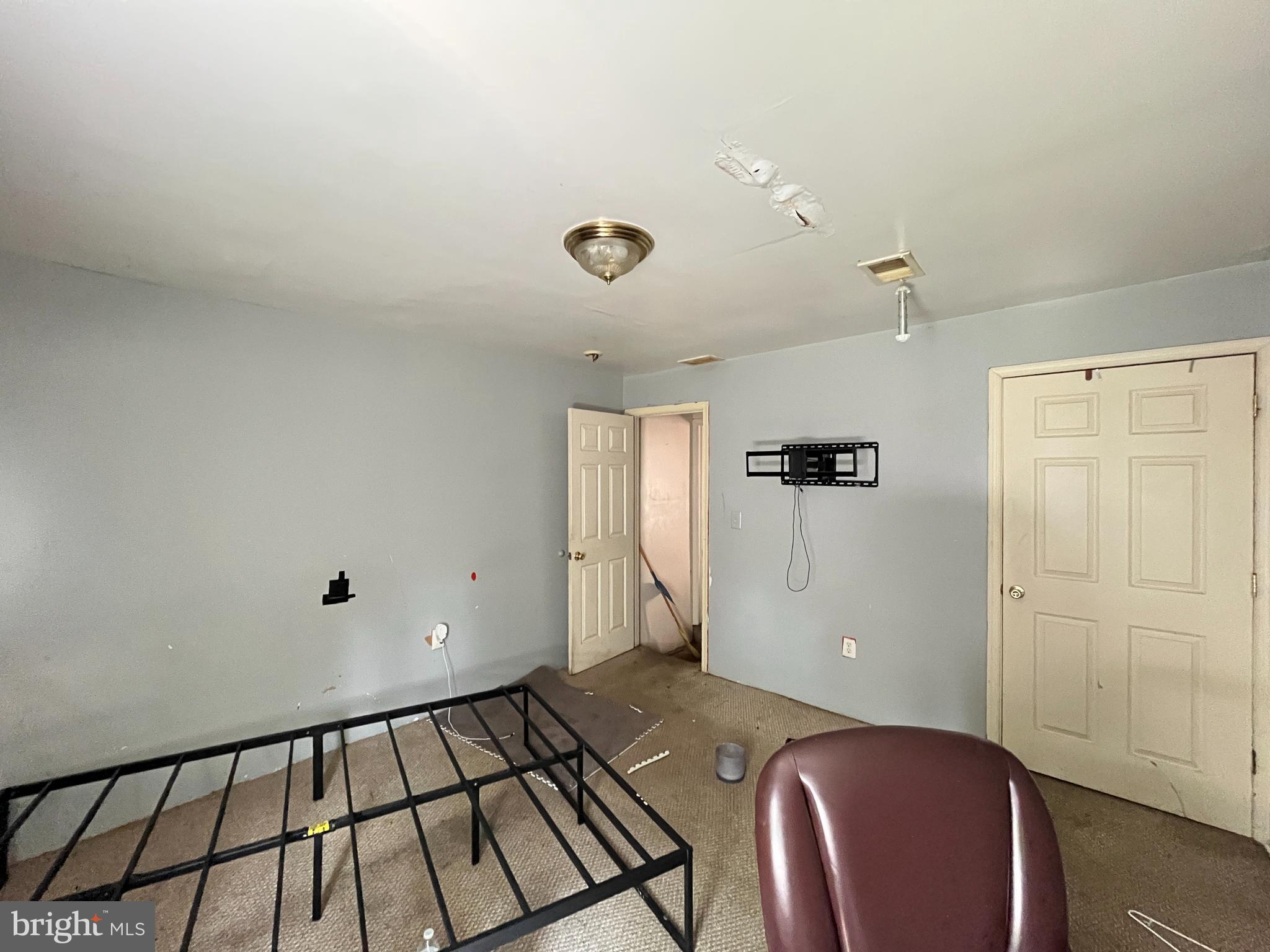 32 S FULTON AVENUE