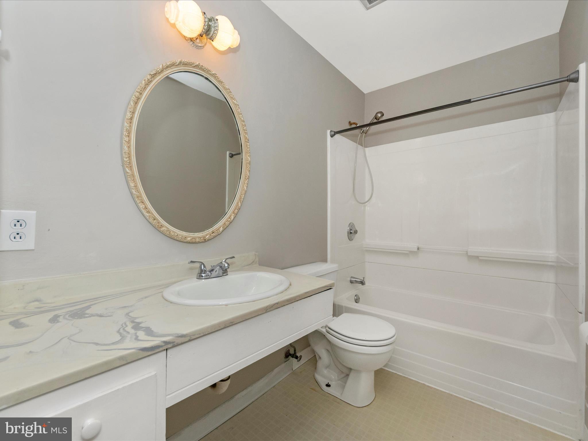 WILDE LAKE - Residential