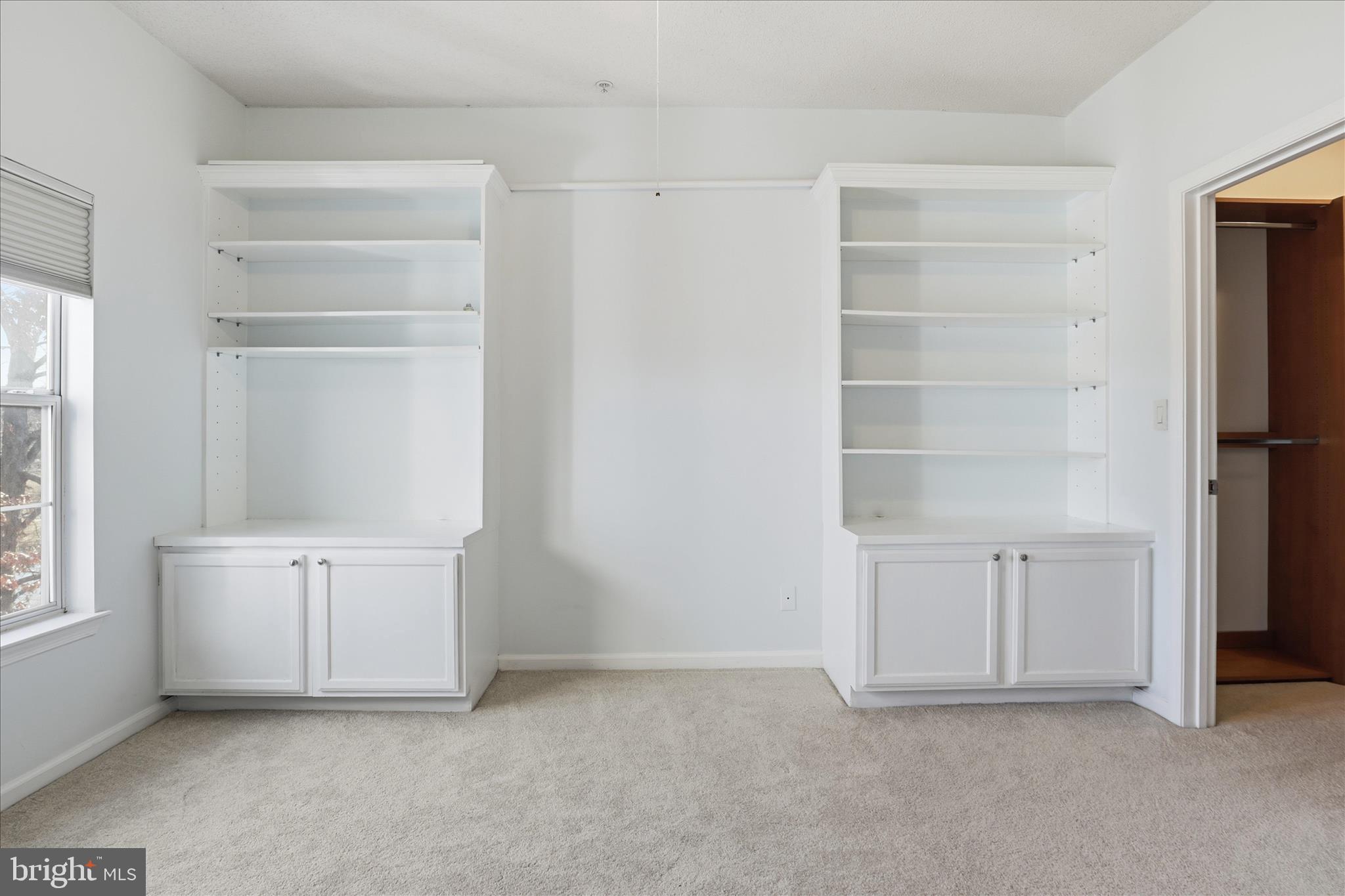 RESTON TOWN CENTER - Residential