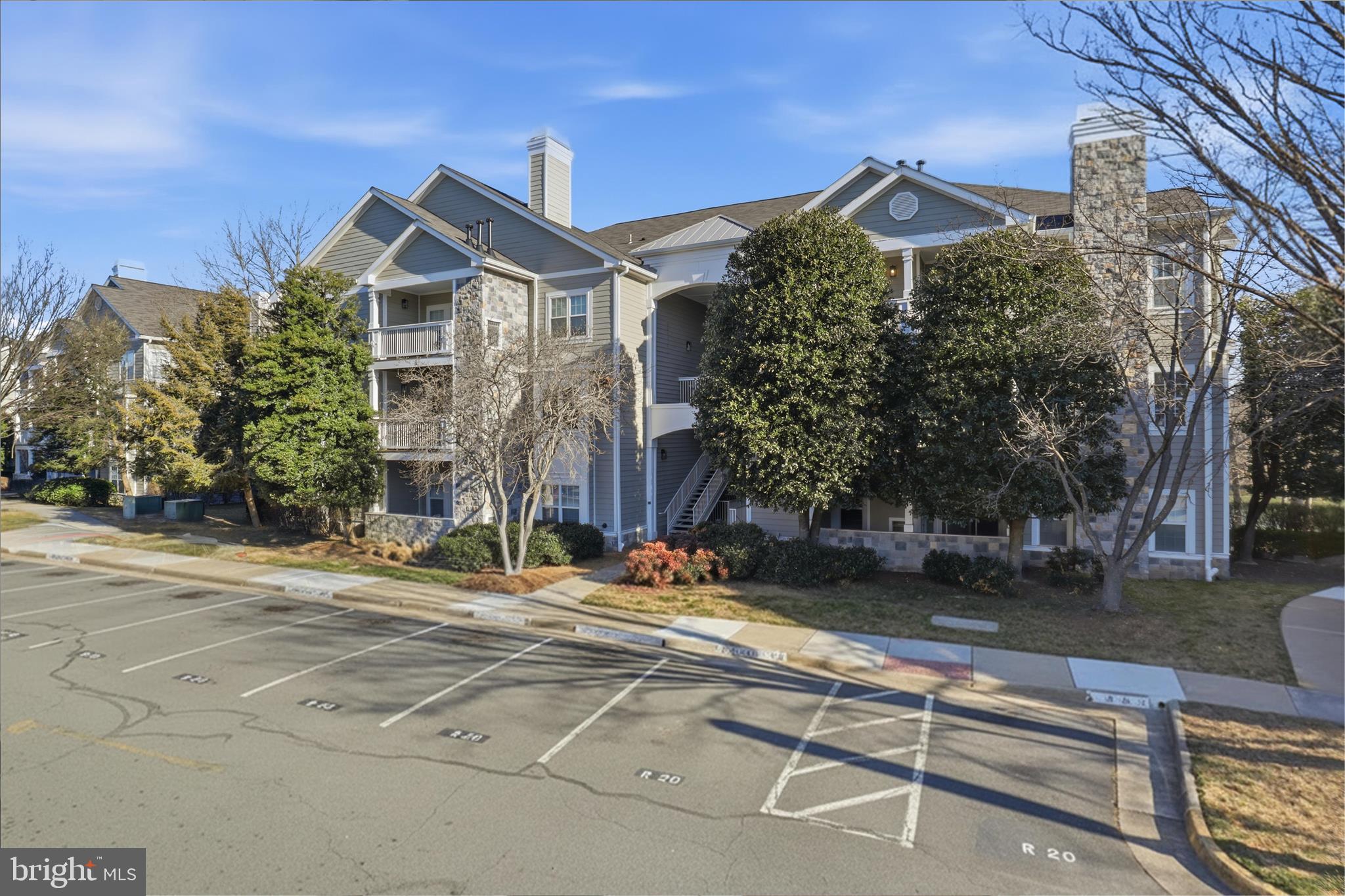 RESTON TOWN CENTER - Residential