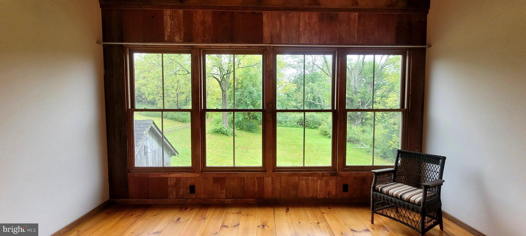 4989 VALLEY PARK ROAD BARN APARTMENT