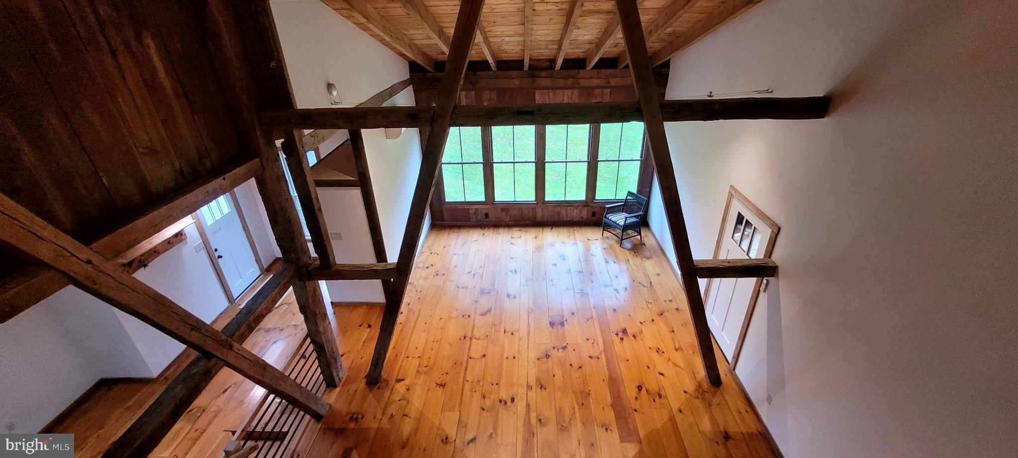 4989 VALLEY PARK ROAD BARN APARTMENT