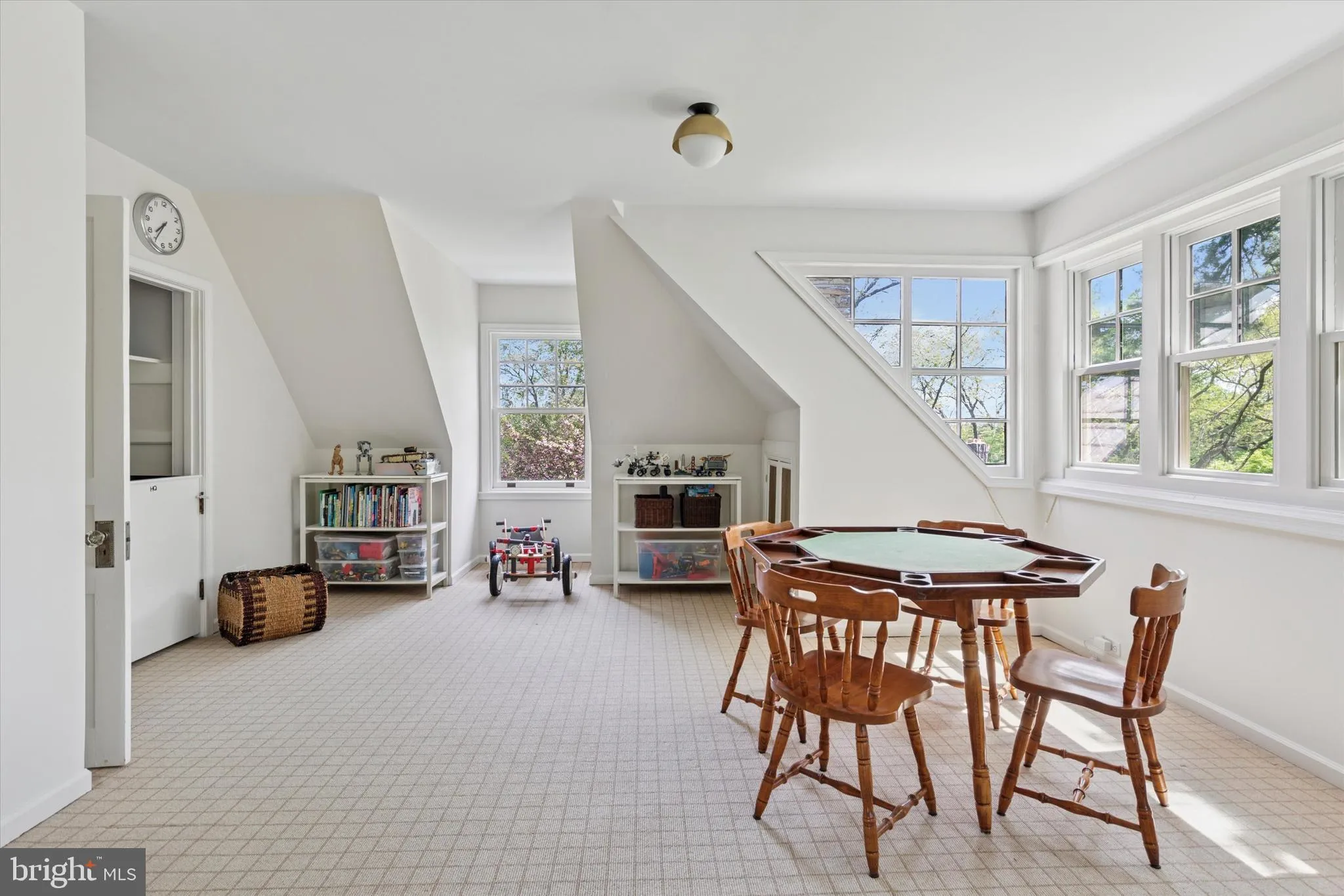 Wyndmoor, Pennsylvania 19038, United States, 6 Bedrooms Bedrooms, ,5 BathroomsBathrooms,Residential,Pending,122196