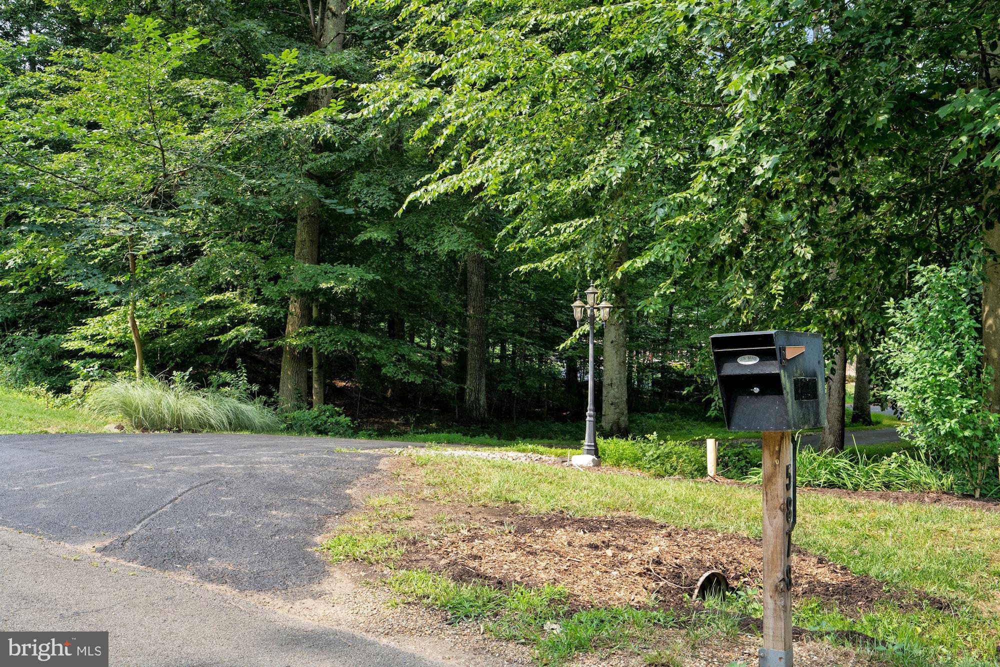 JAMISONS WOODS - Residential