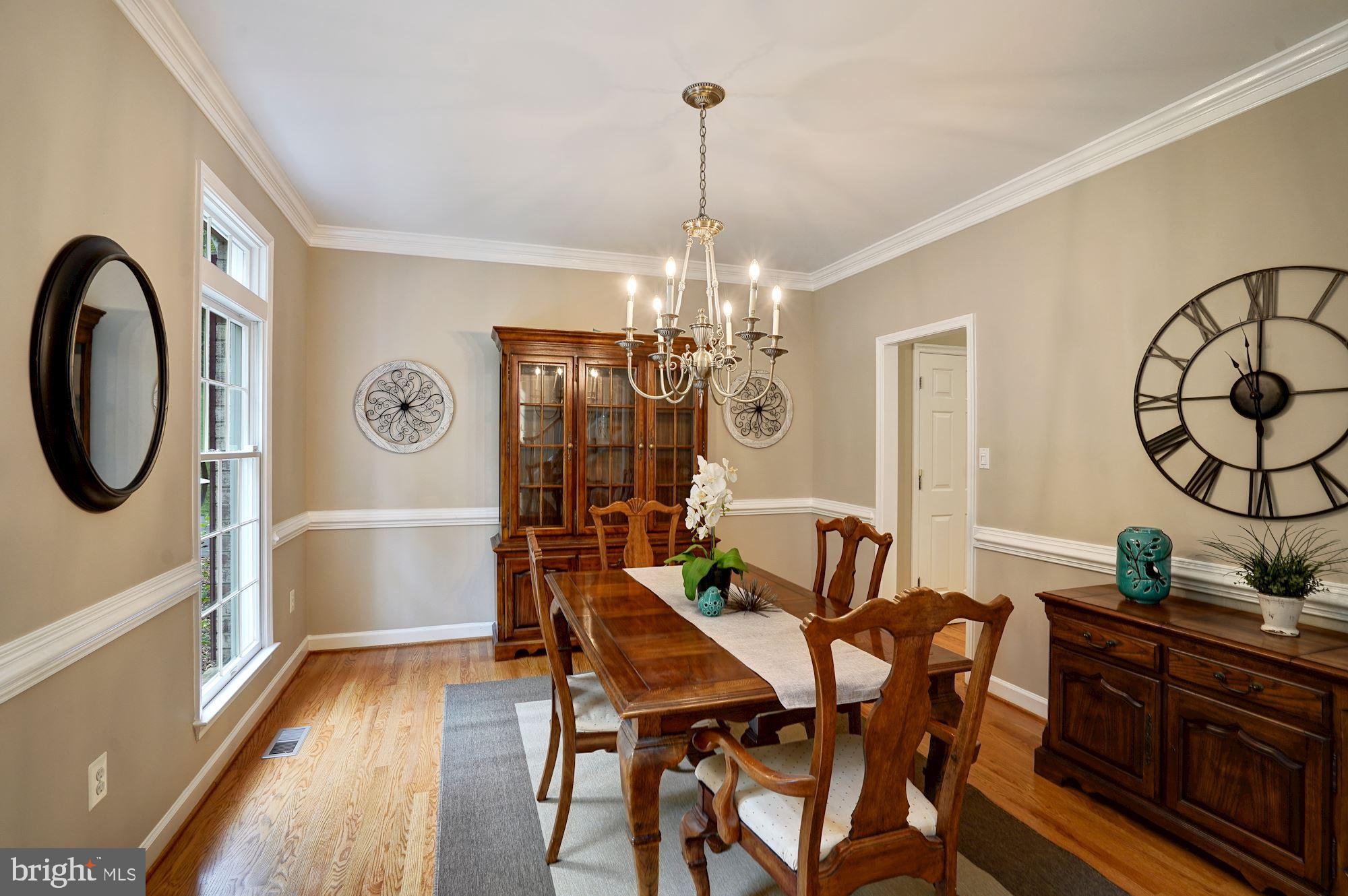 JAMISONS WOODS - Residential