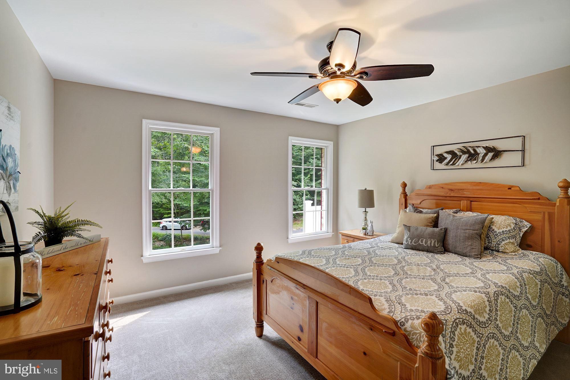 JAMISONS WOODS - Residential