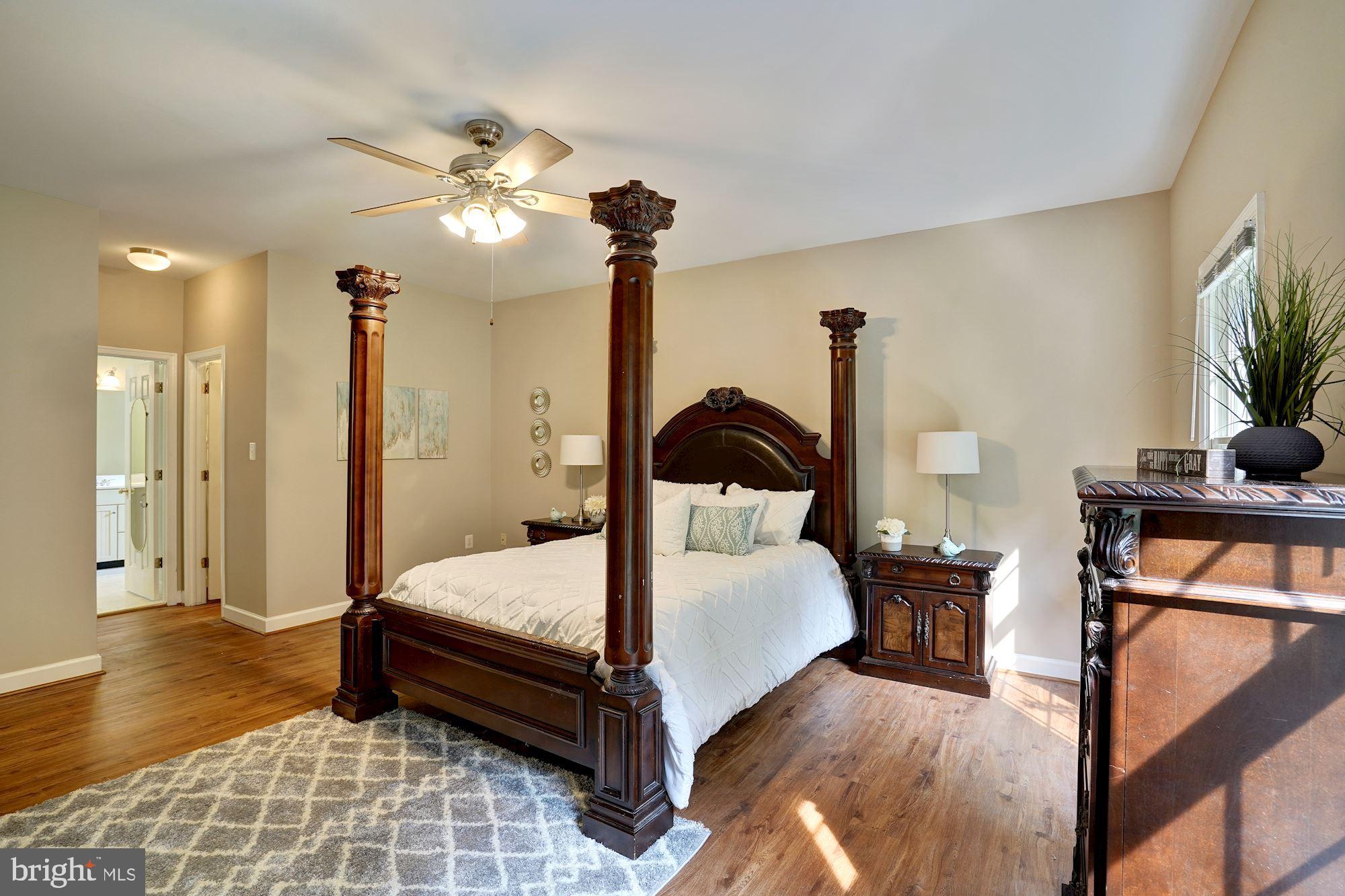 JAMISONS WOODS - Residential