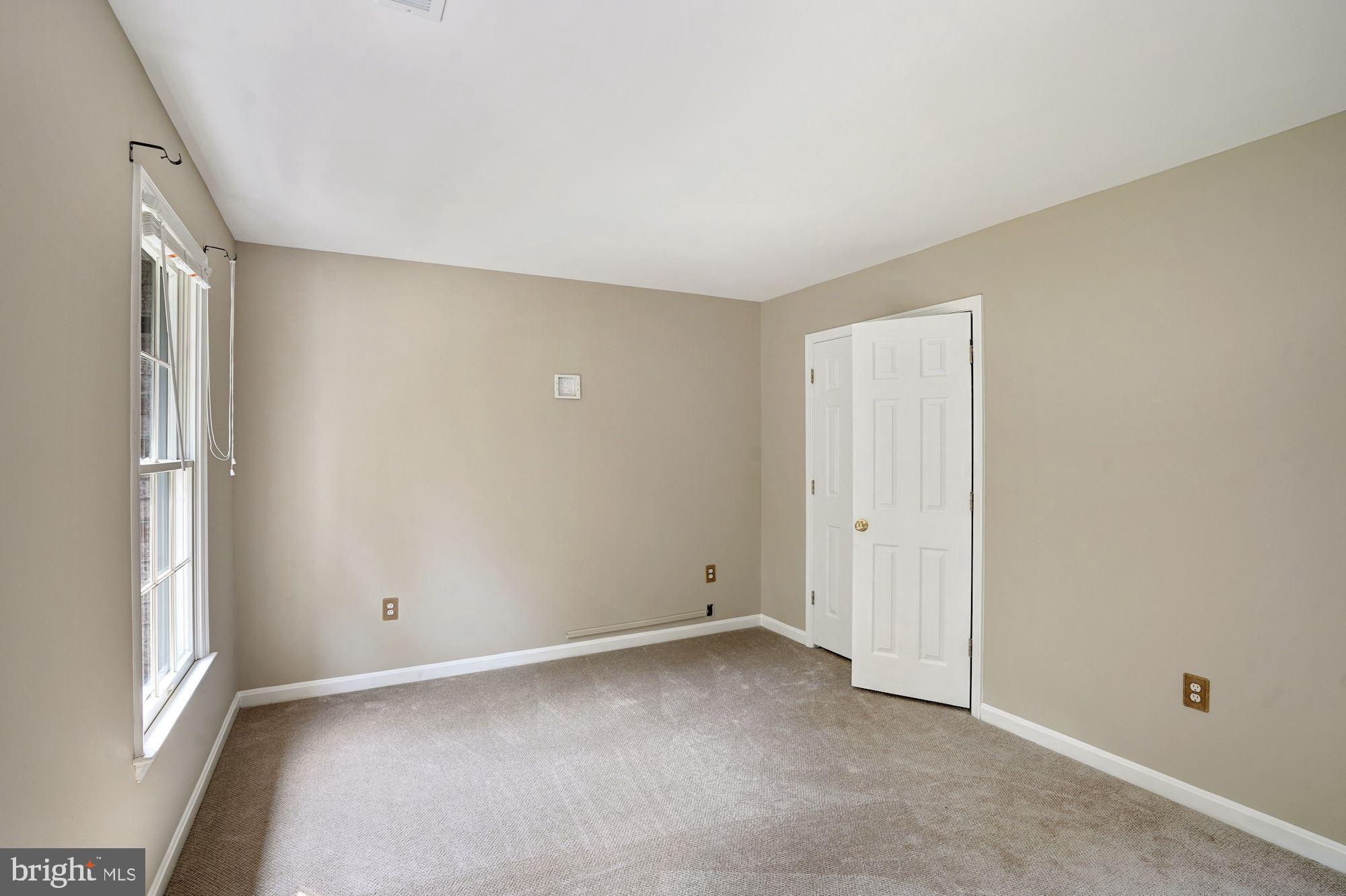 JAMISONS WOODS - Residential