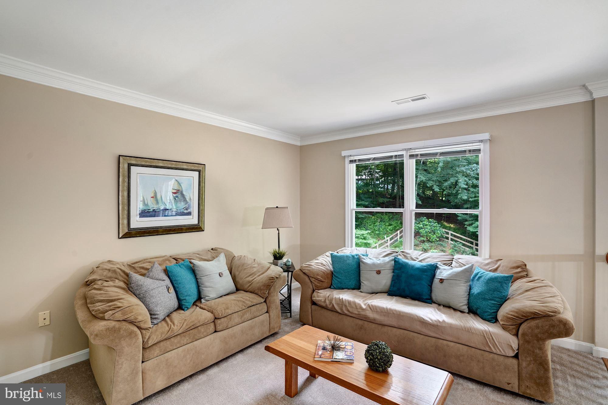 JAMISONS WOODS - Residential