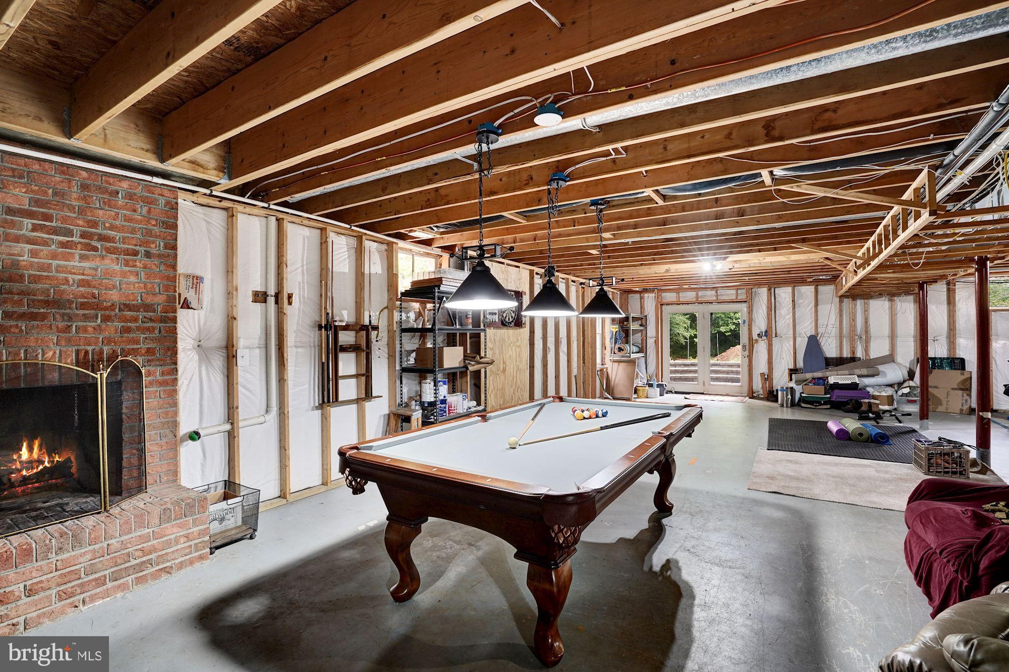 JAMISONS WOODS - Residential