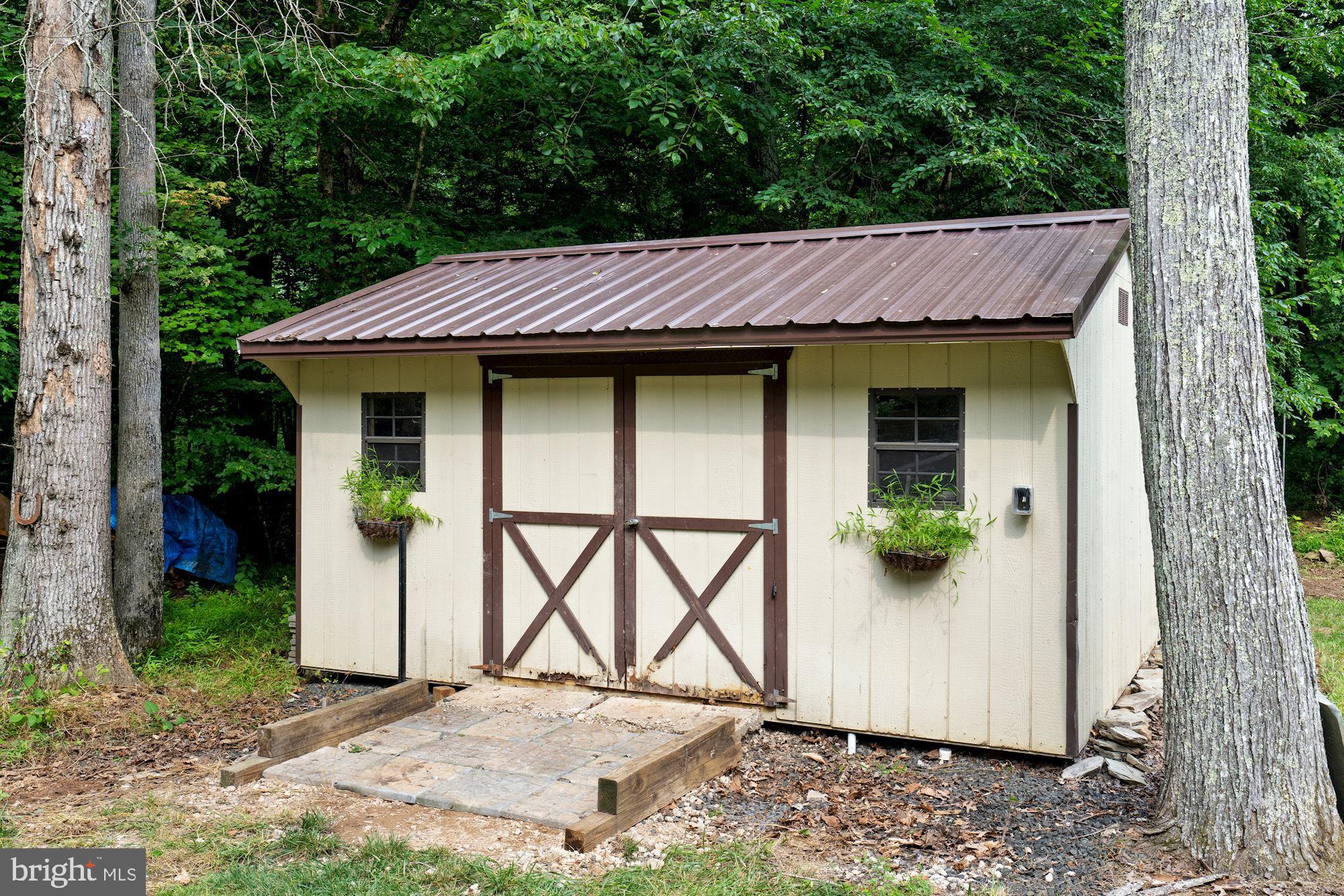 JAMISONS WOODS - Residential