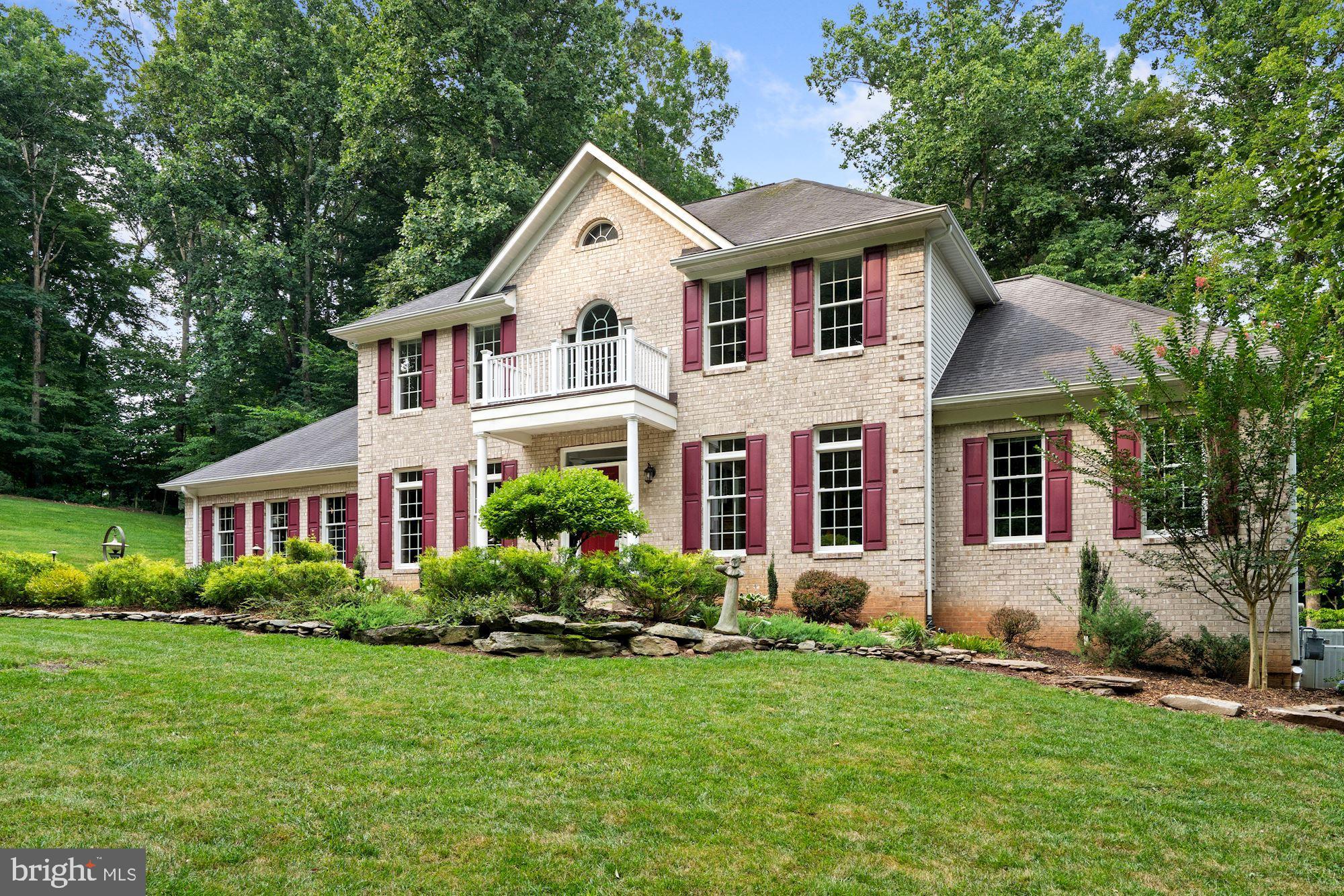 JAMISONS WOODS - Residential