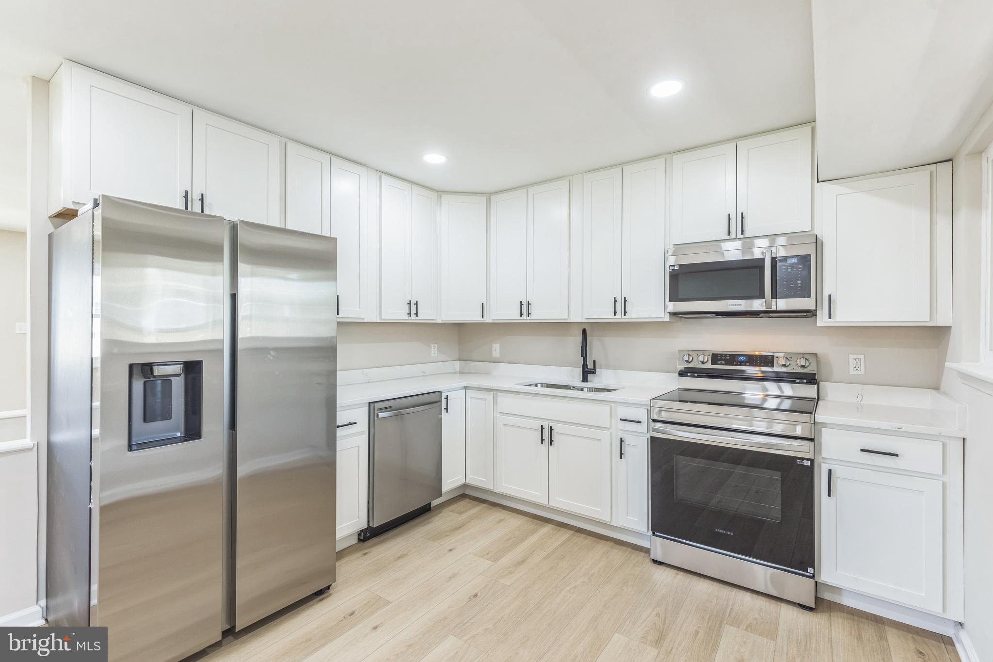 VILLAGE OF OLDE MILL - Residential