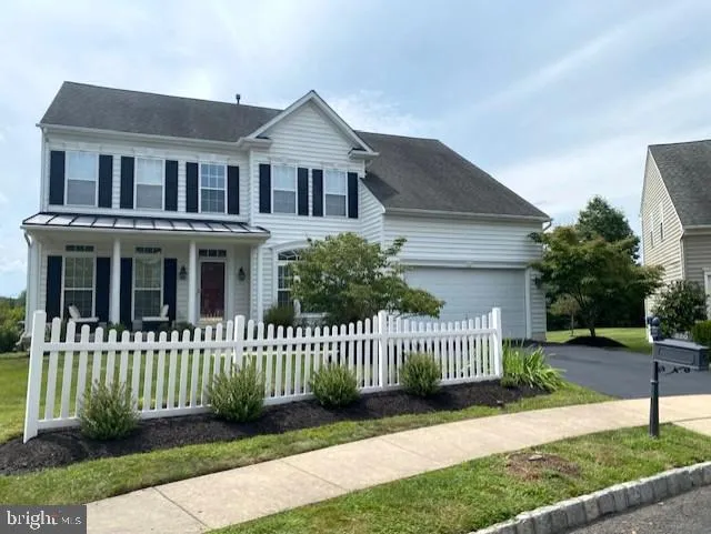 Perkasie, Pennsylvania 18944, United States, 4 Bedrooms Bedrooms, ,4 BathroomsBathrooms,Residential,Pending,193963