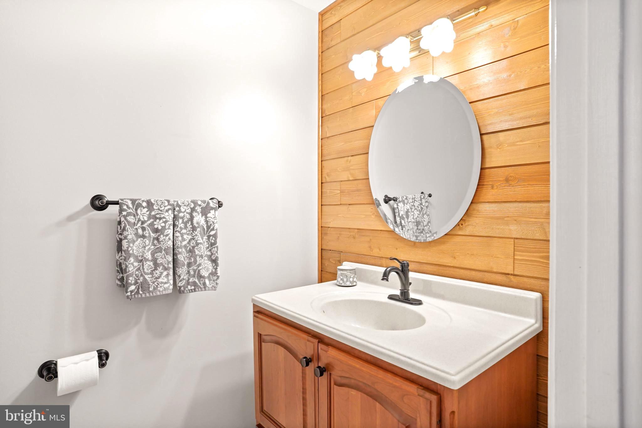 BURKE CENTRE - Residential