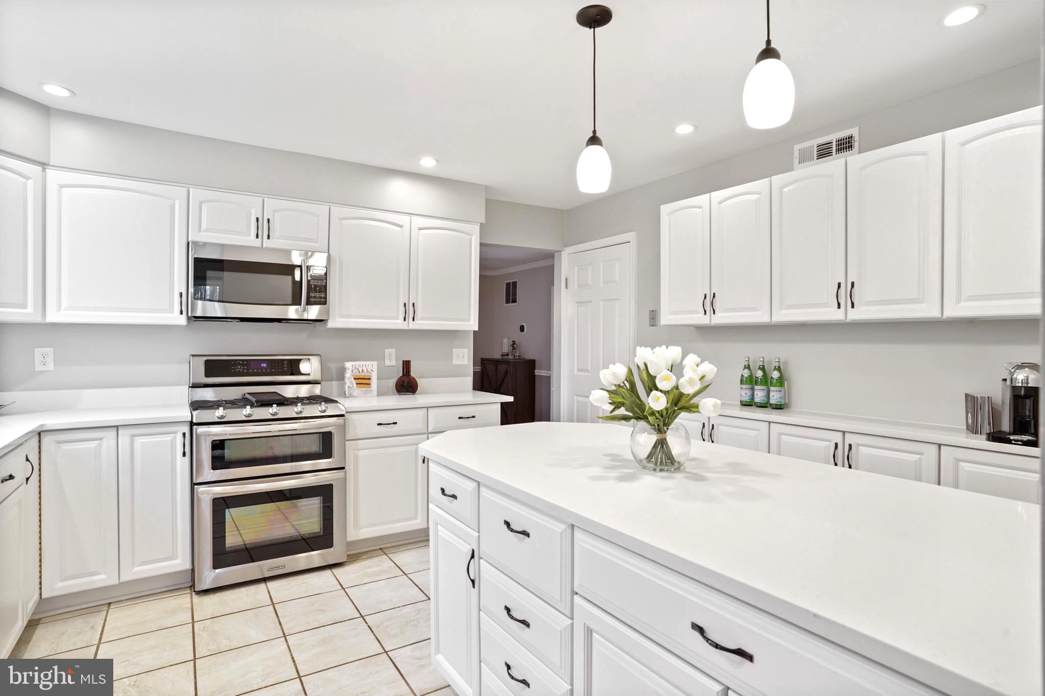 BURKE CENTRE - Residential