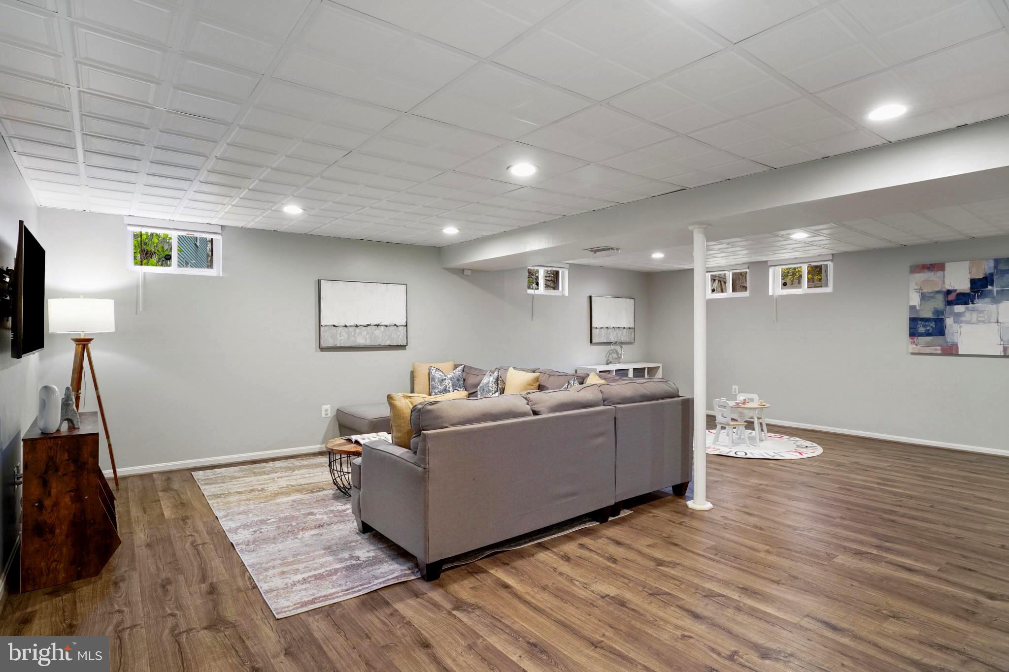 BURKE CENTRE - Residential