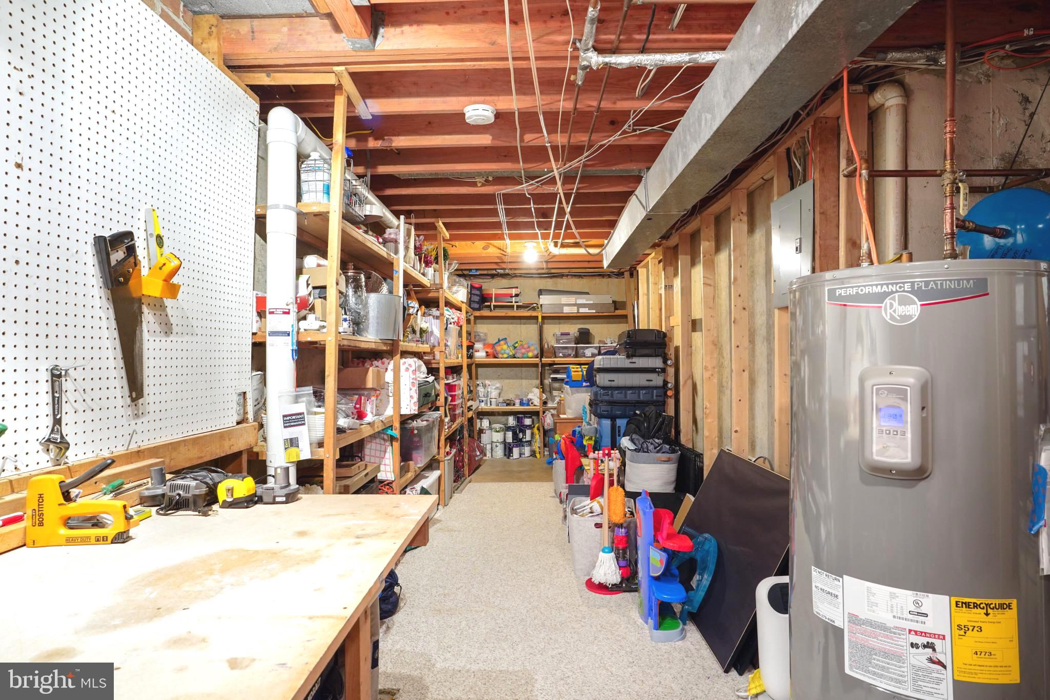 BURKE CENTRE - Residential