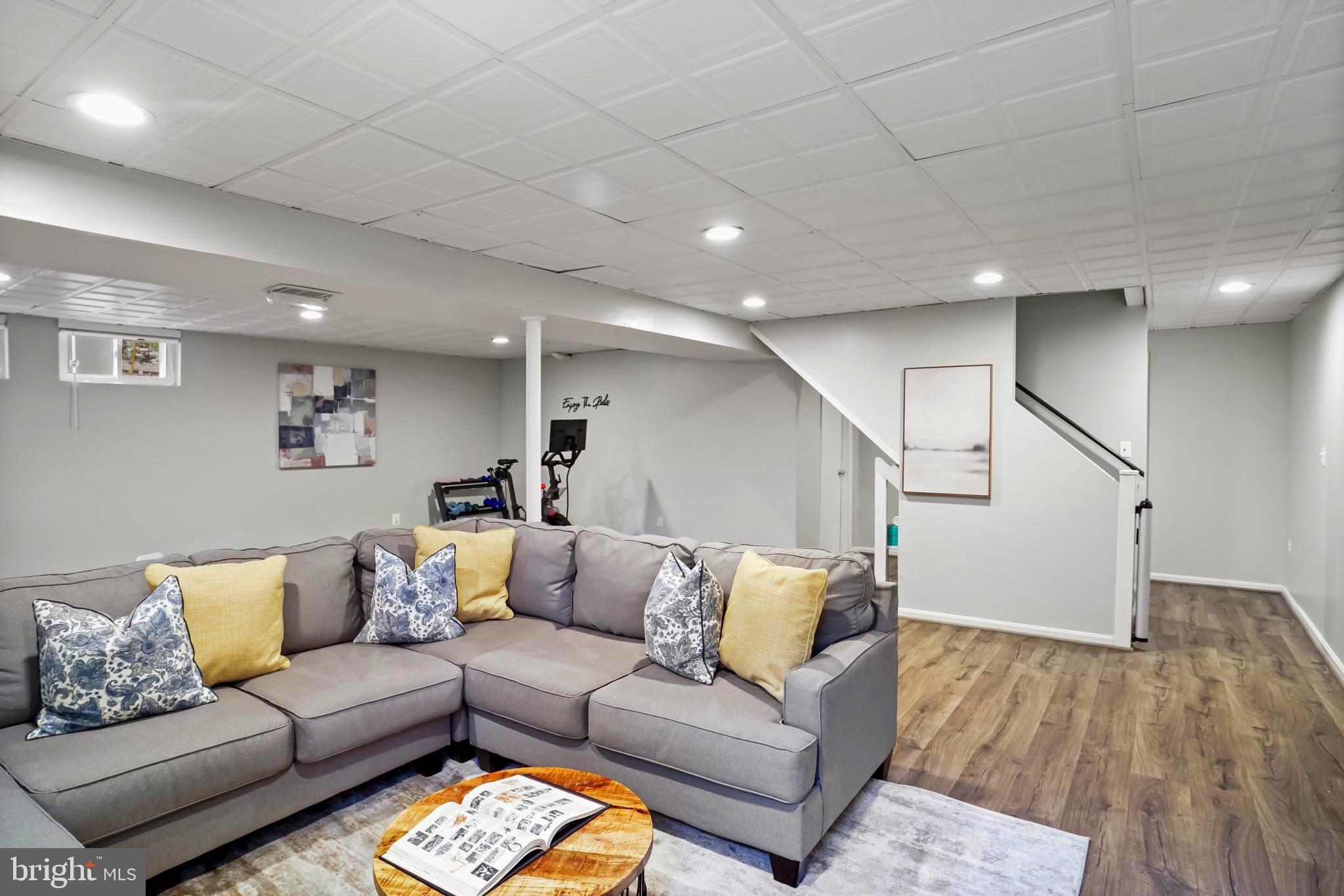 BURKE CENTRE - Residential