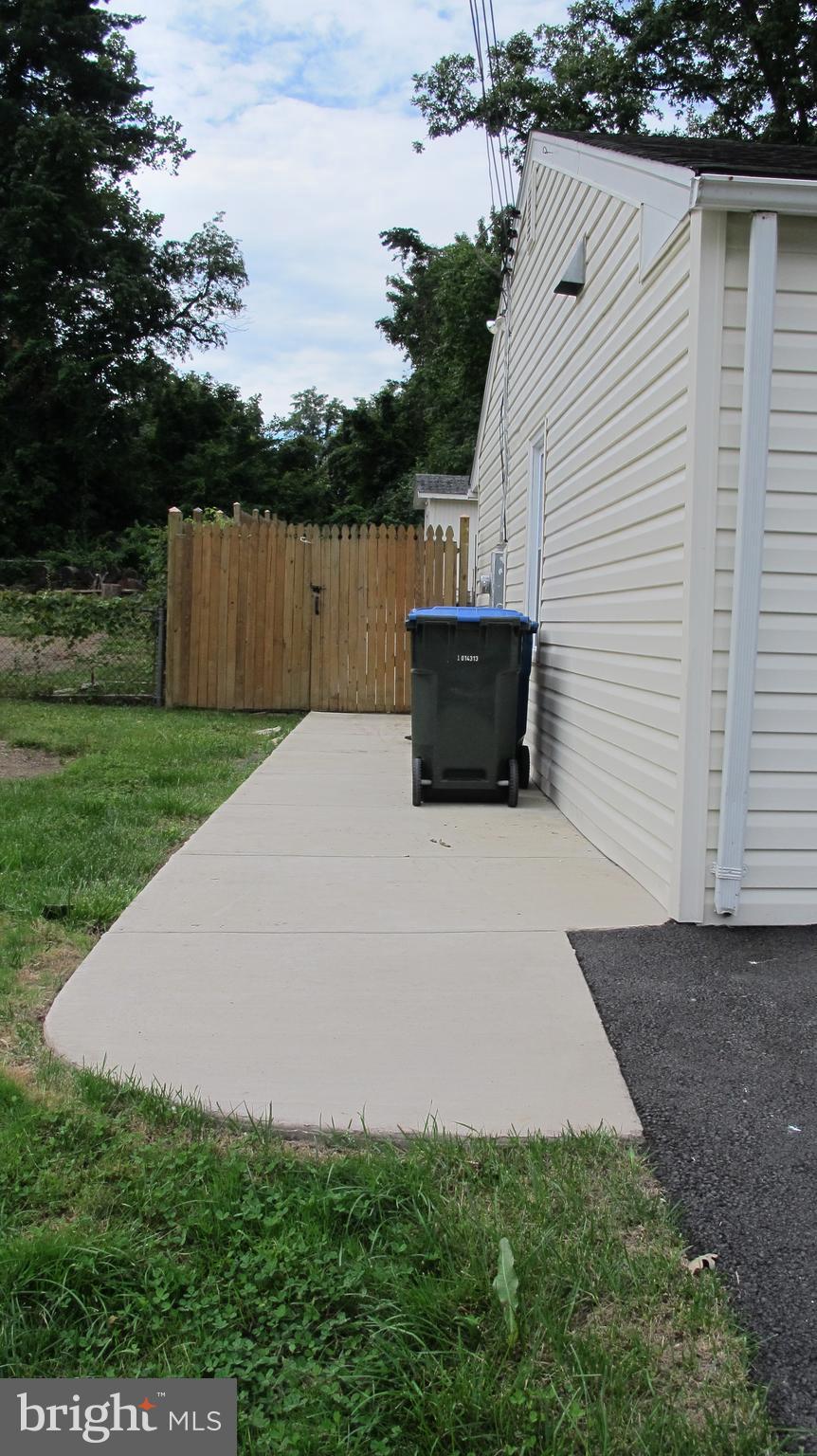 ASHBY HEIGHTS - Residential Lease