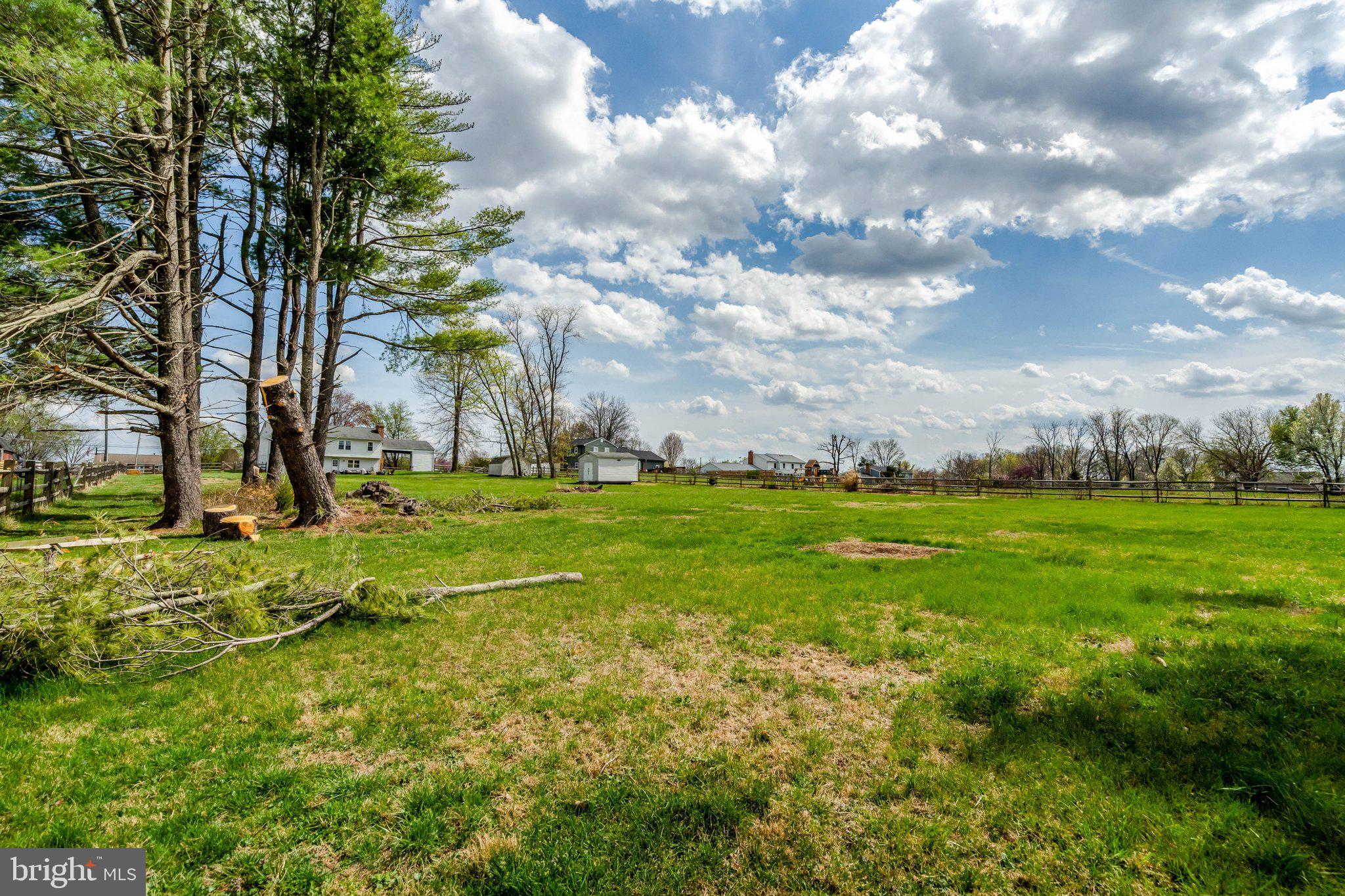 HAYMARKET TOWN - Residential