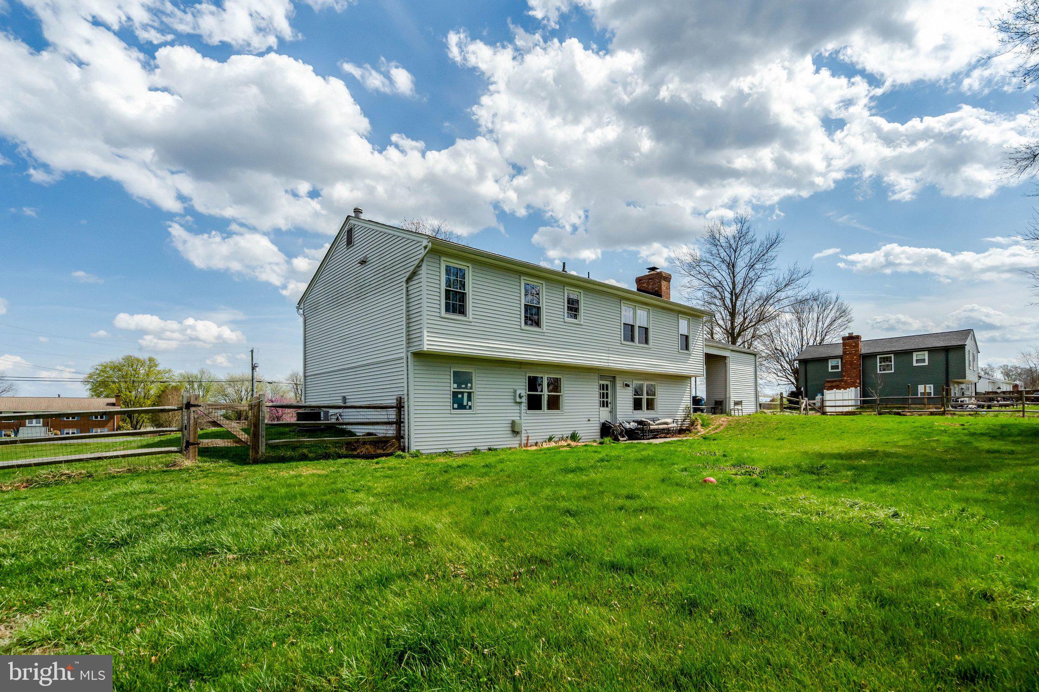 HAYMARKET TOWN - Residential