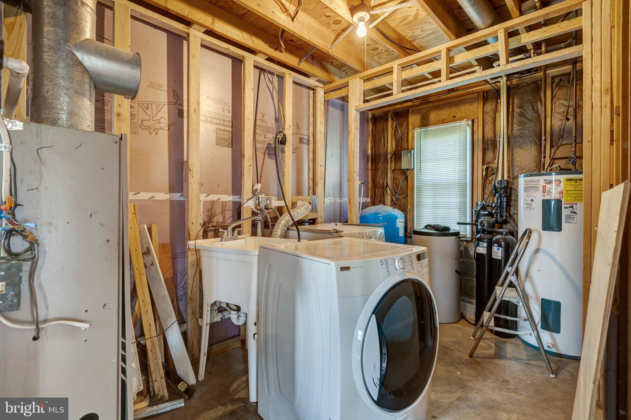 HAYMARKET TOWN - Residential