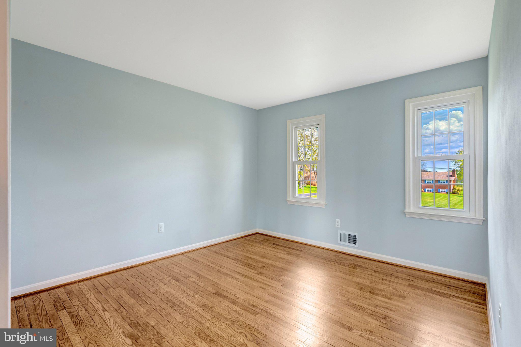 HAYMARKET TOWN - Residential