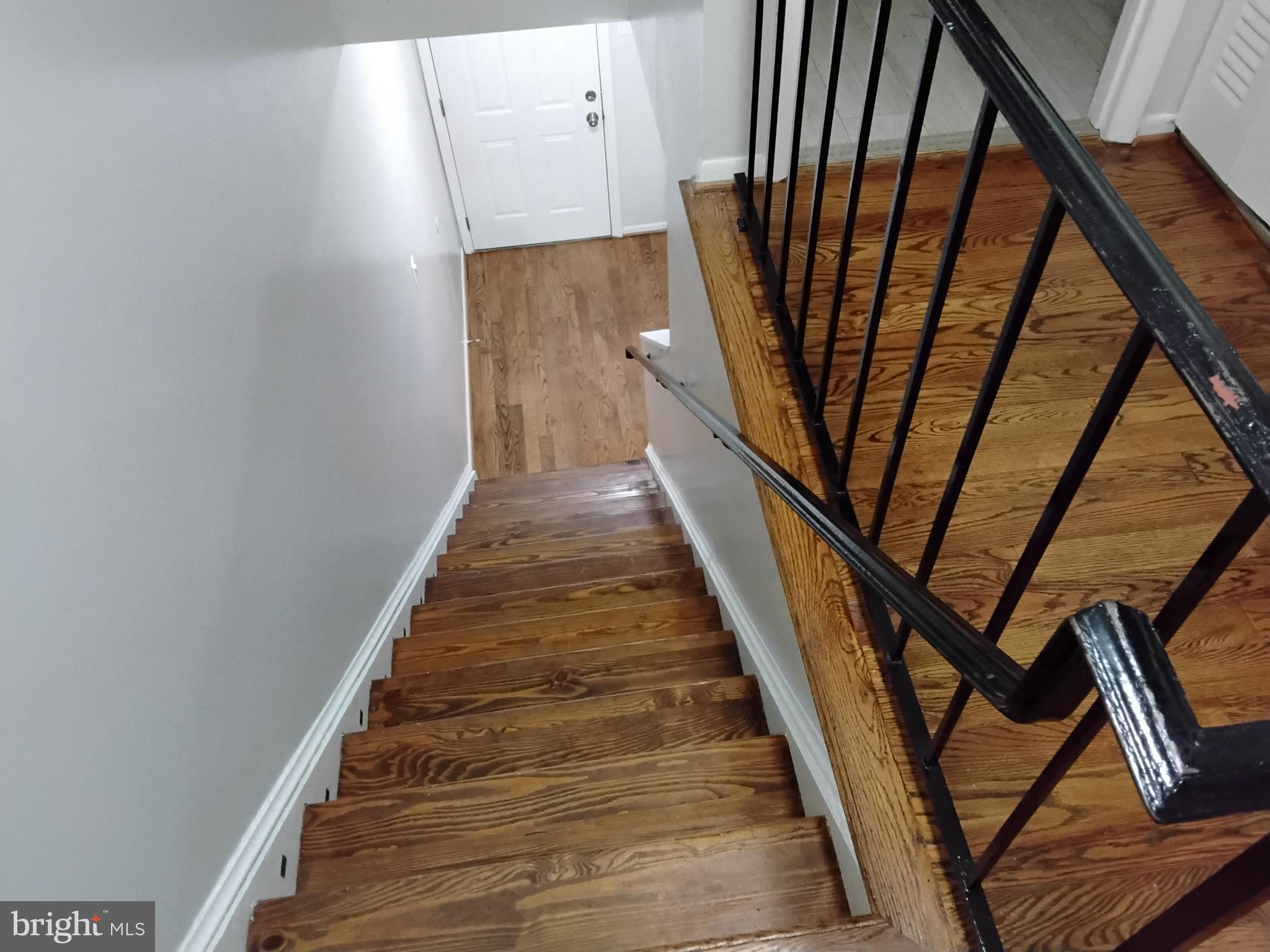 GLASSMANOR - Residential Lease