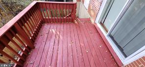 GLASSMANOR - Residential Lease