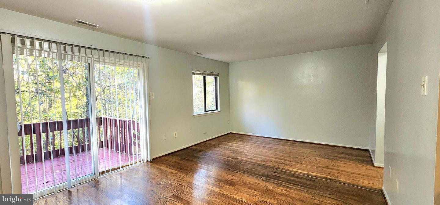 GLASSMANOR - Residential Lease