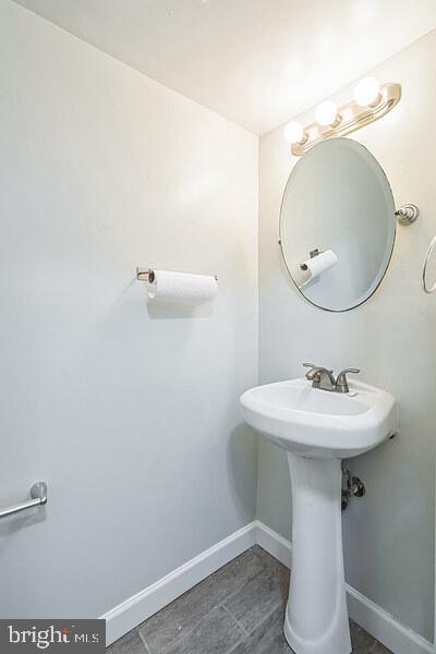 GLASSMANOR - Residential Lease