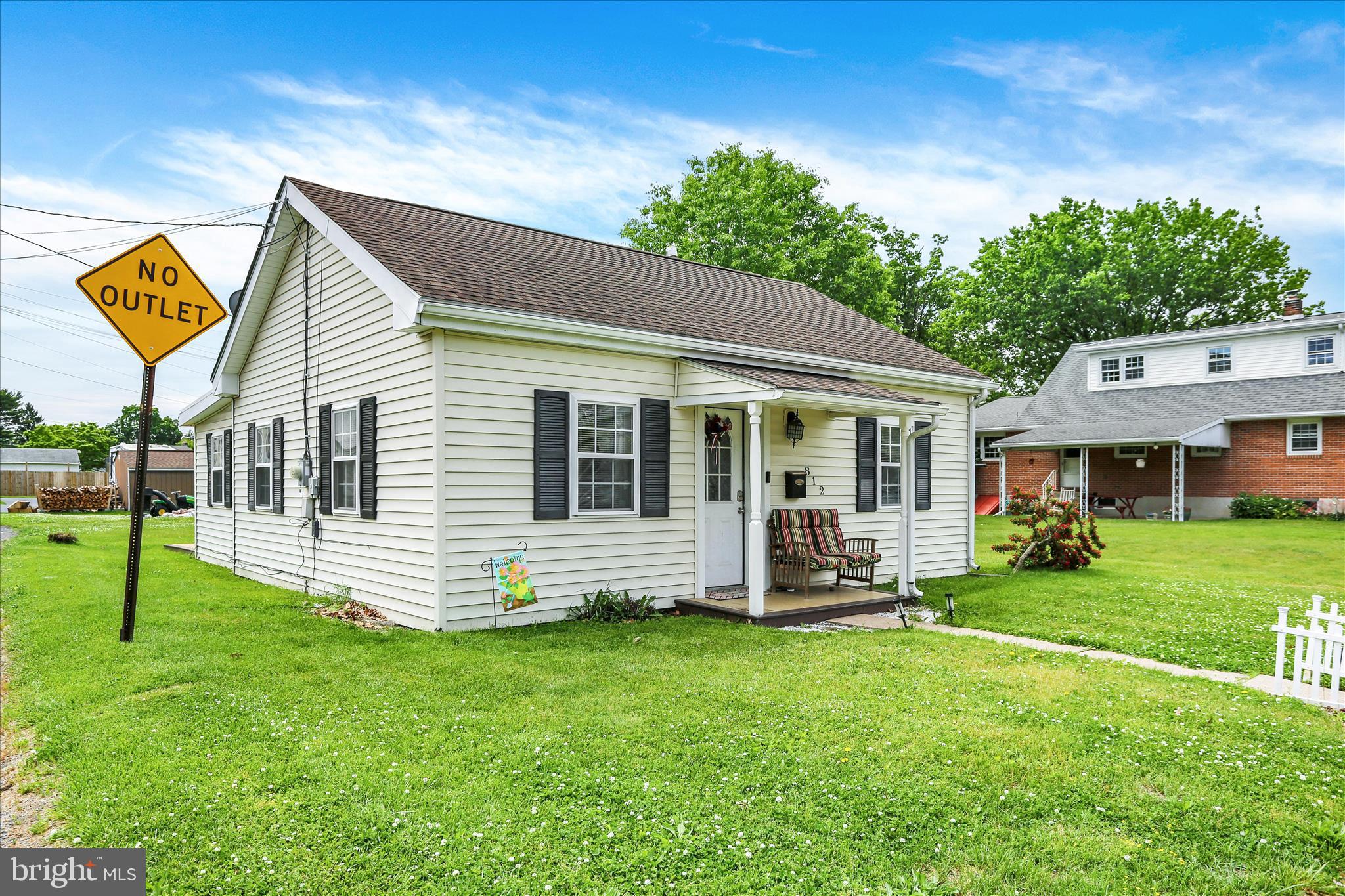 812 HAY ROAD