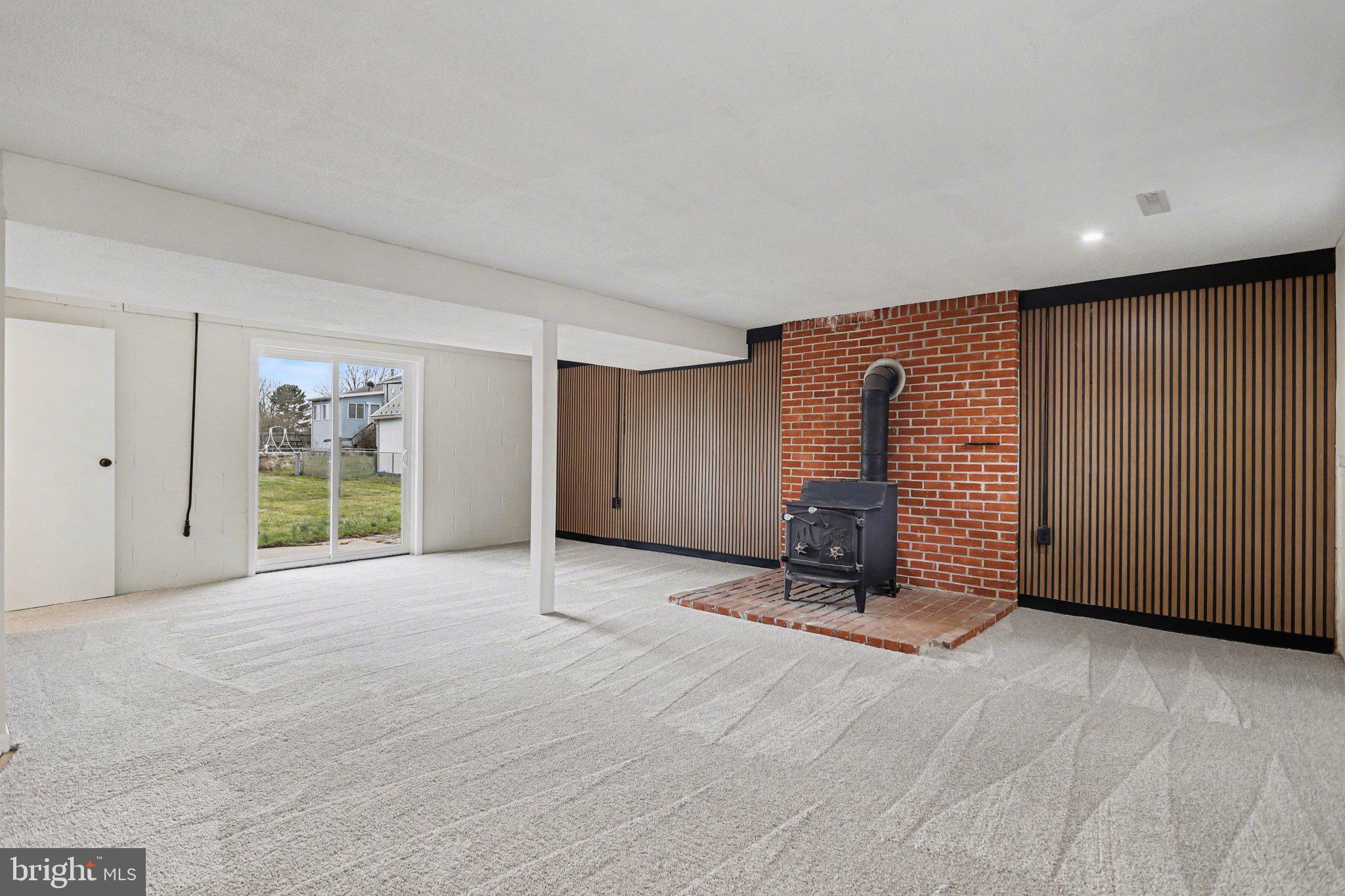 EDGEWOOD PARK - Residential