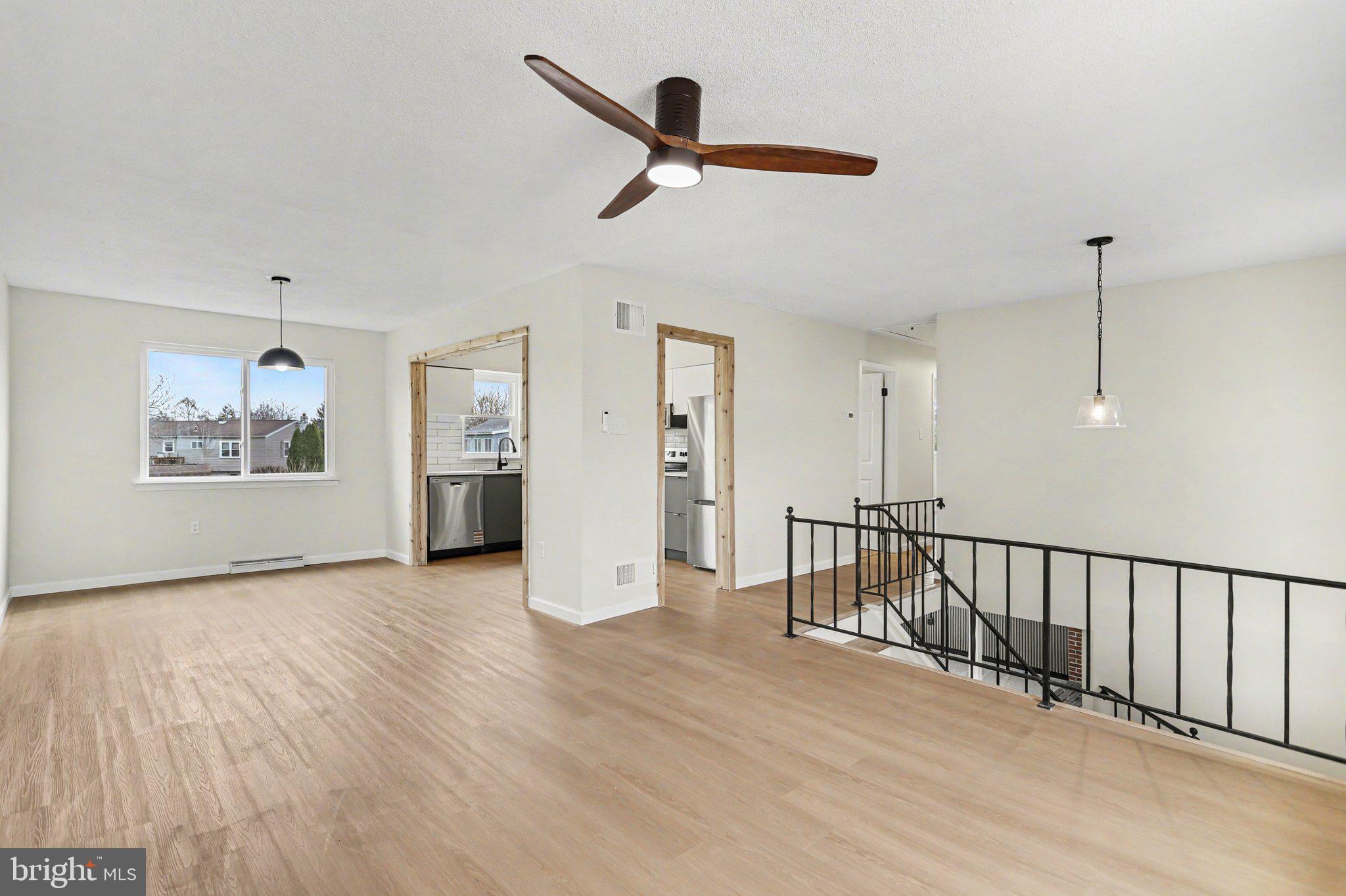 EDGEWOOD PARK - Residential